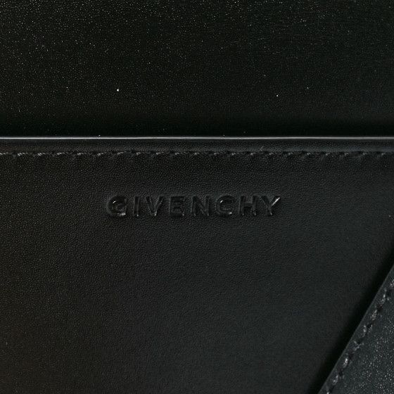 Givenchy o1loc1c0824 Size: OS / Shoulder Bag in Black Size ONE SIZE - 4 Thumbnail