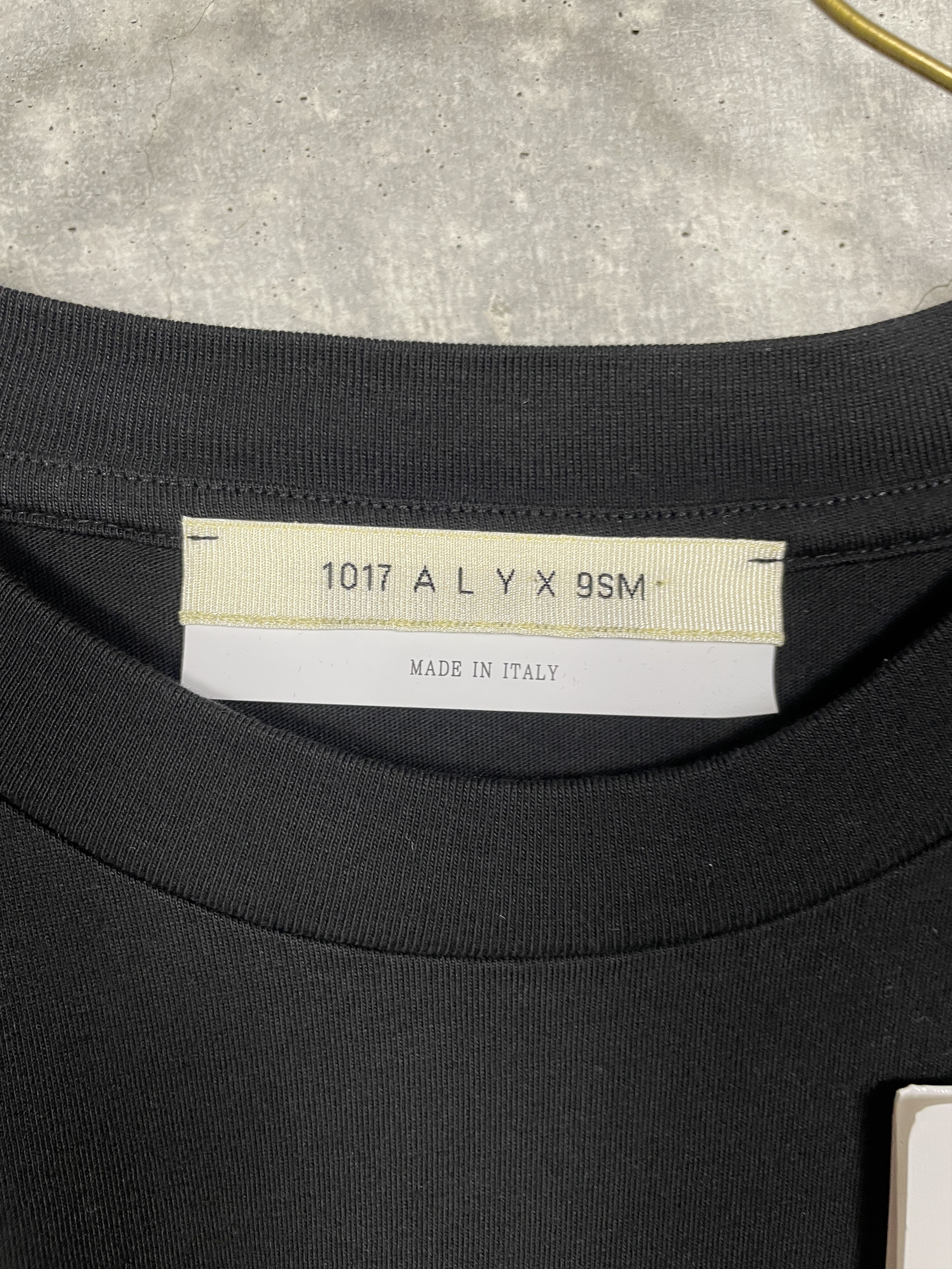 1017 ALYX 9SM 1017 ALYX 9SM Abstract-Print T-Shirt Size US S / EU 44-46 / 1 - 8 Thumbnail