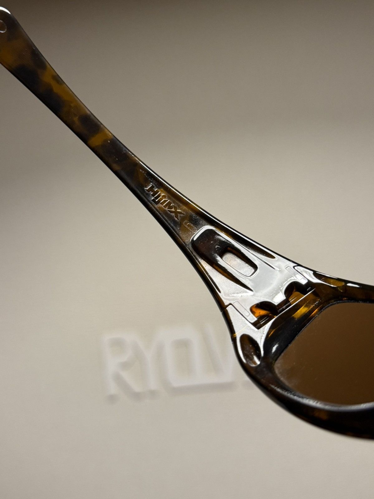 Oakley OAKLEY HIJINX TORTOISE BROWN SUNGLASSES Size ONE SIZE - 7 Thumbnail
