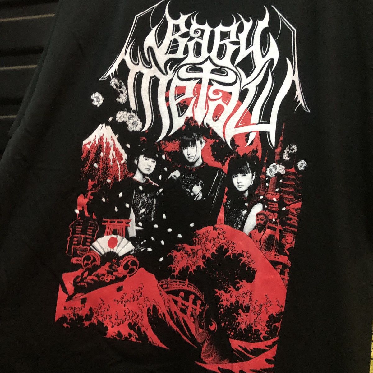 Band Tees × Japanese Brand 2015 World Tour Baby Metal band tee Size US XXL / EU 58 / 5 - 2 Thumbnail