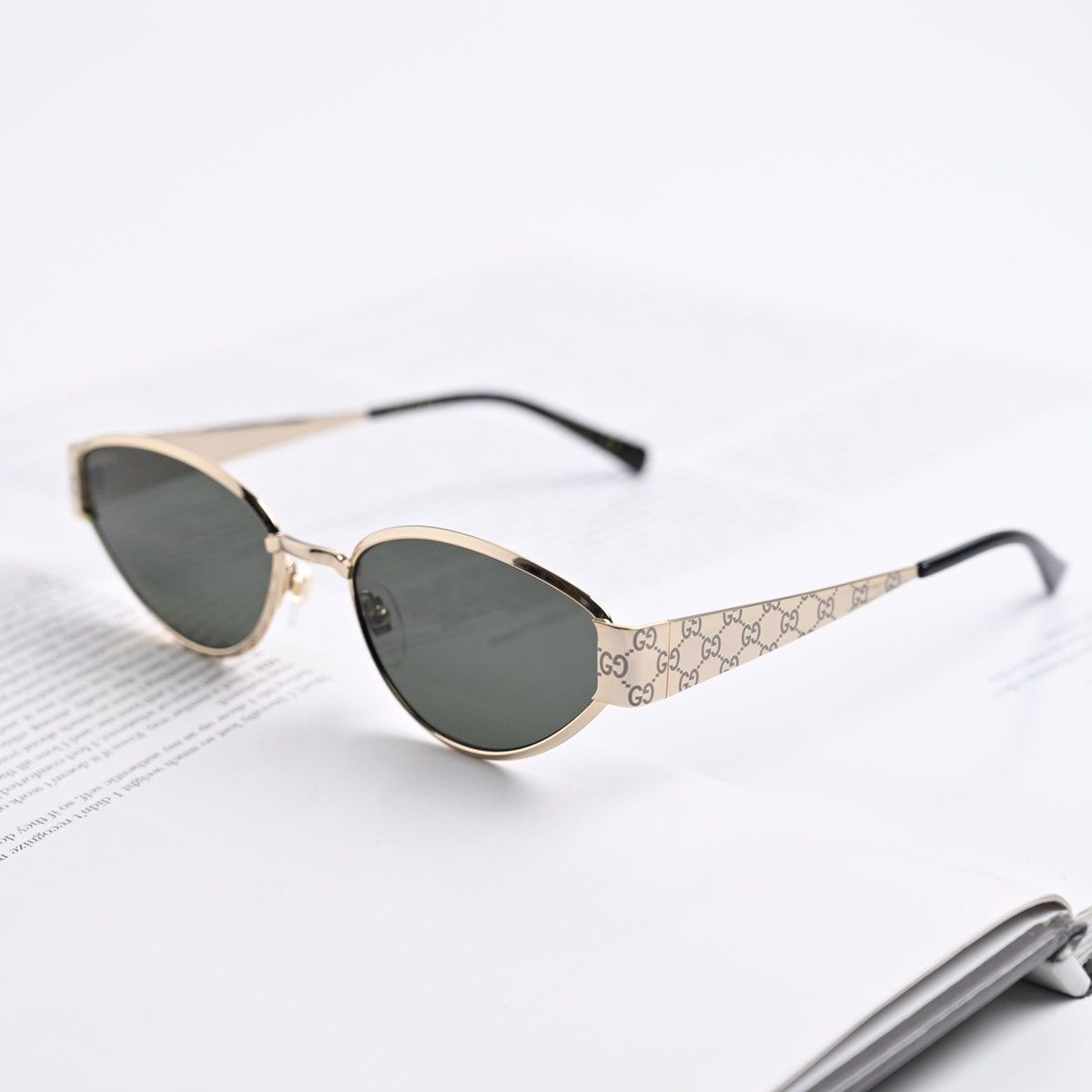 Gucci GUCCI GG1853S 001 SUNGLASSES | Grailed