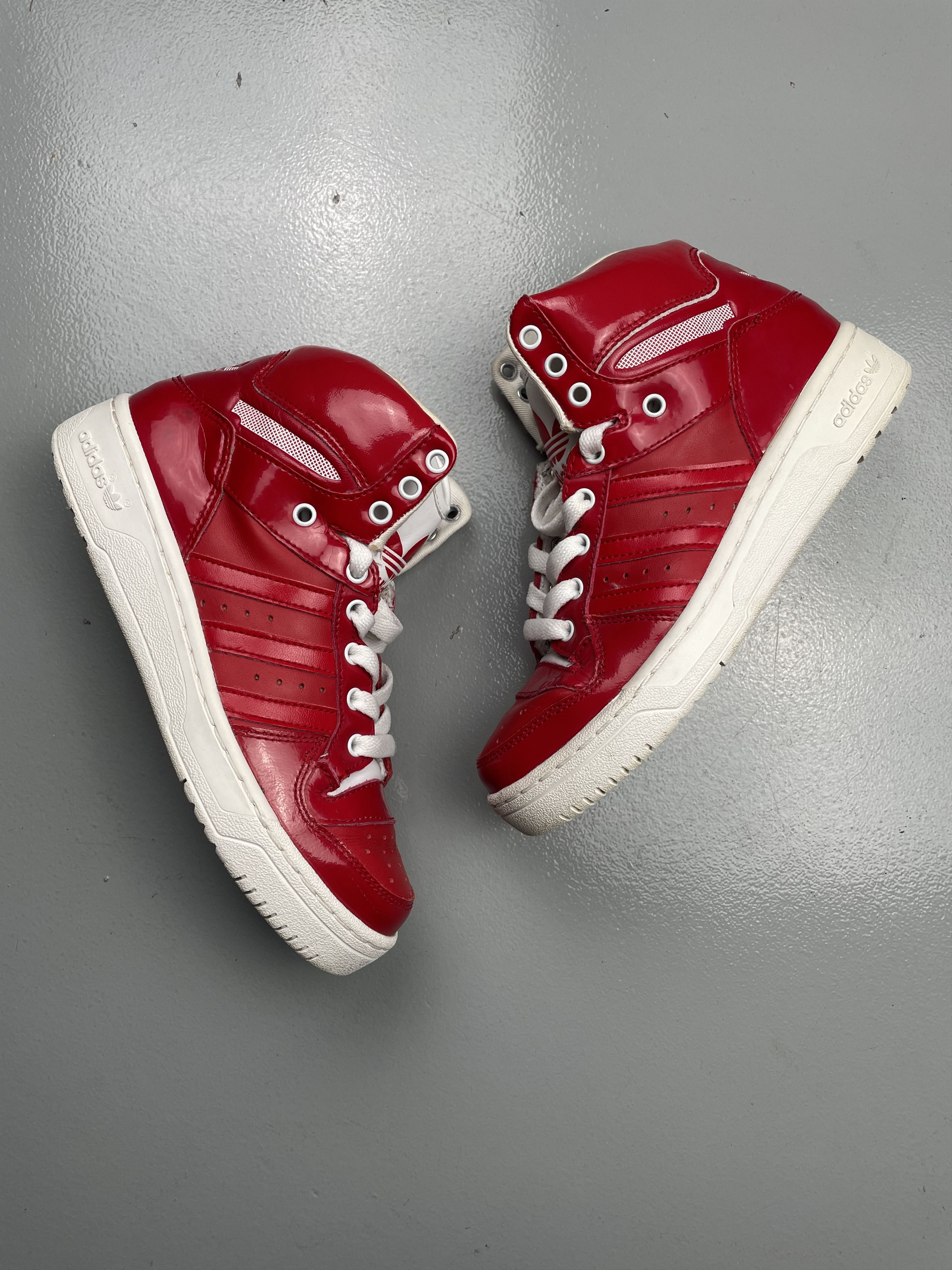 Adidas (Jeremy Scott style) 2012 adidas Metro Attitude Logo Heart Size US 5 / IT 35 - 4 Thumbnail