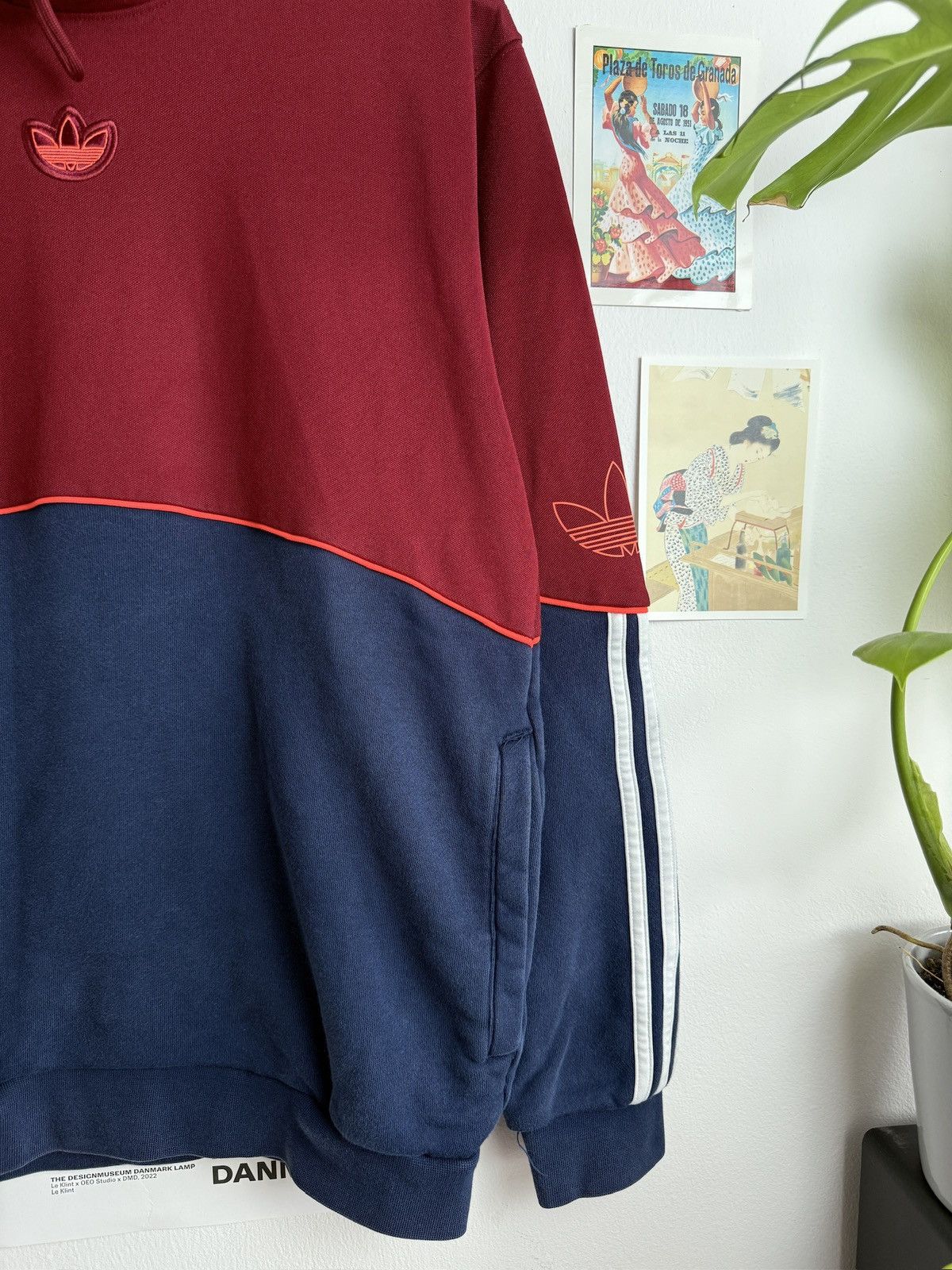 Adidas × Designer Adidas center logo baggy hoodie S blockcore streetwear skate Size US S / EU 44-46 / 1 - 5 Thumbnail