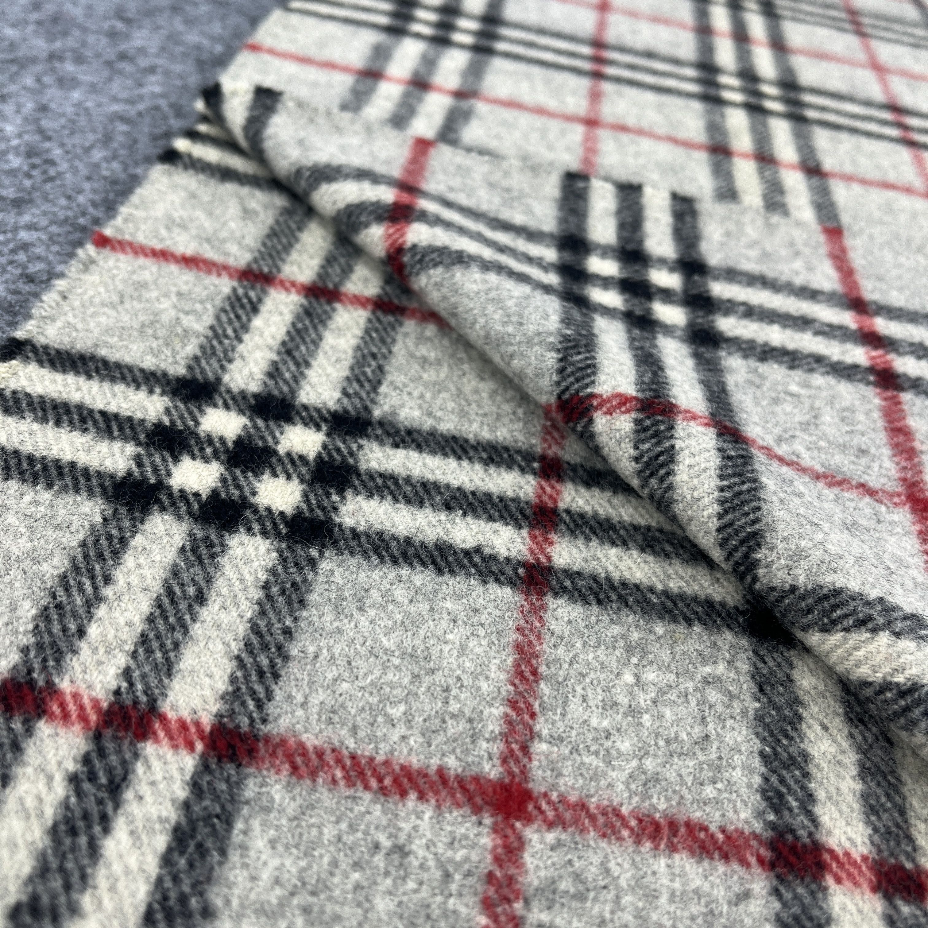 Burberry Burberry Scarf / Muffler / Neckwear T1238 Size ONE SIZE - 10 Thumbnail