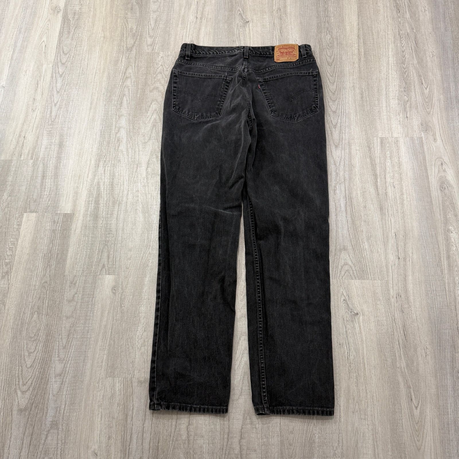 Levi's Vintage Levis 550 Jeans Men's 38x36 Black Relaxed Fit Denim Size US 38 / EU 54 - 7 Thumbnail