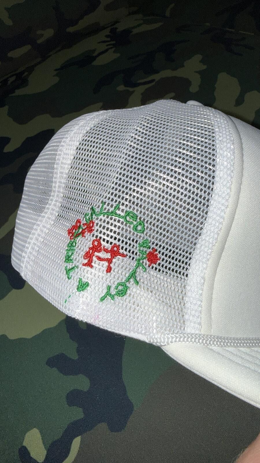 Vale Vale Forever White Charms Trucker Hat Size ONE SIZE - 2 Thumbnail