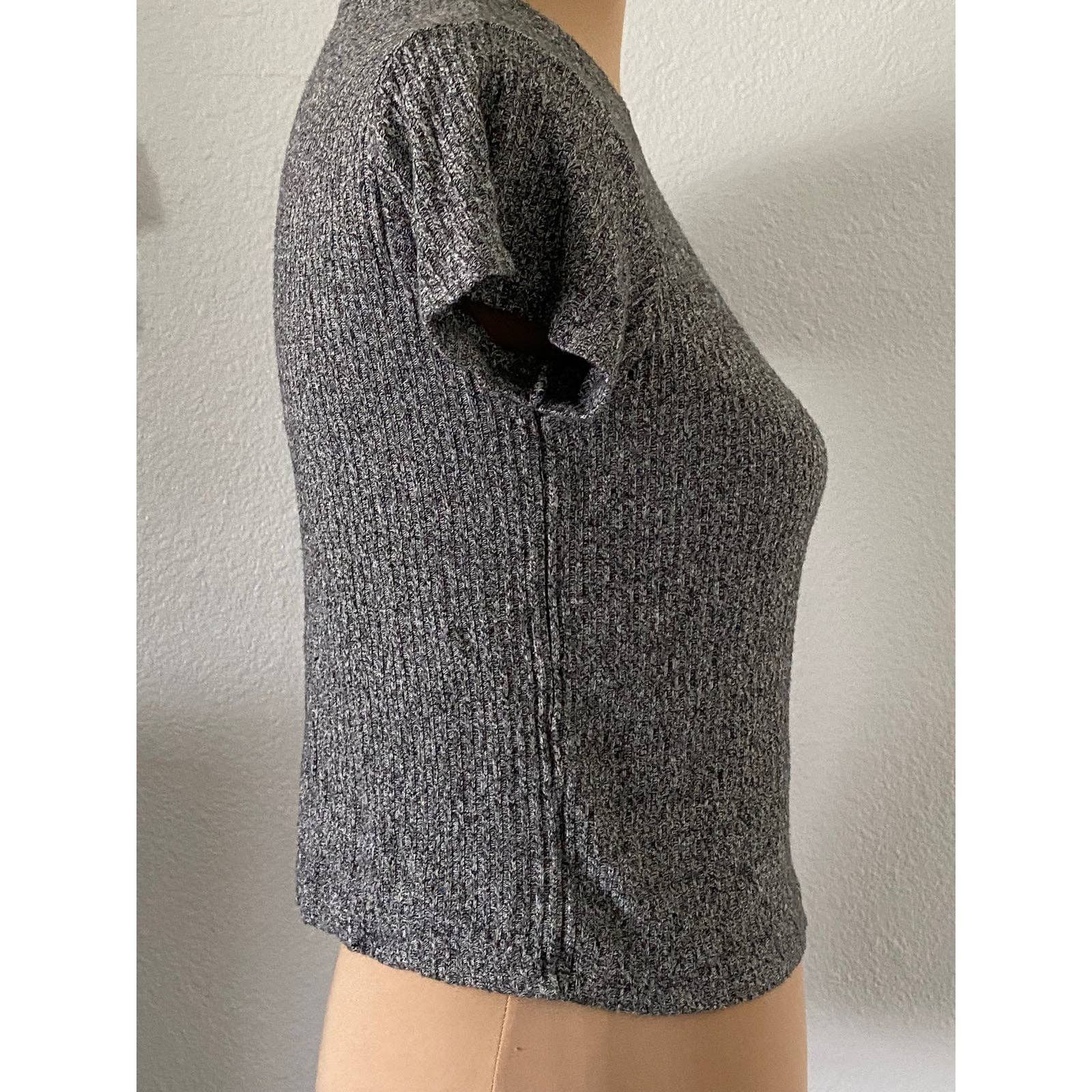 Brandy Melville Brandy Melville top Size ONE SIZE - 3 Thumbnail