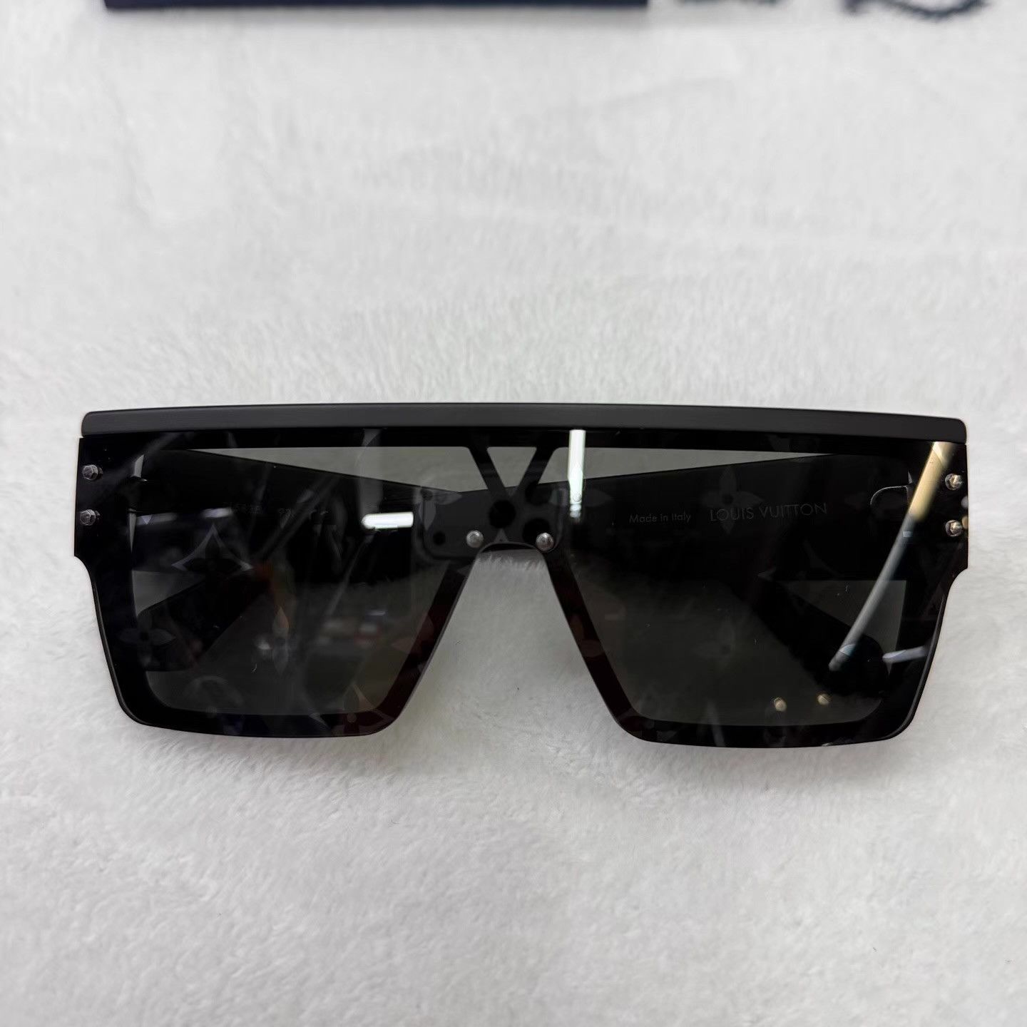 Louis Vuitton LV Black Monogram Square Frame Glasses Q10 Size ONE SIZE - 1 Thumbnail