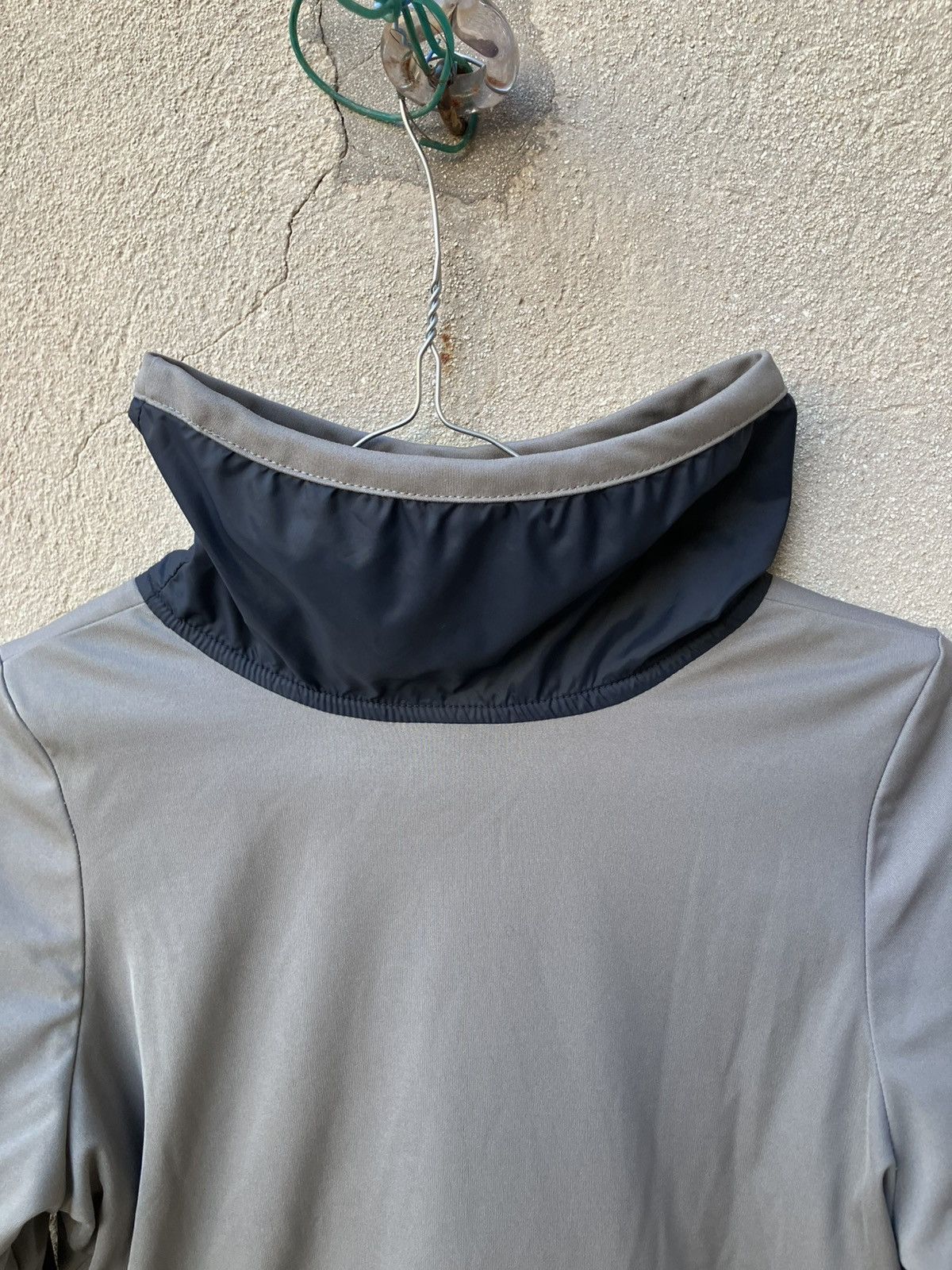 Nike Rare Early 2000s Nike Paneled Velcro Nylon Jacket Size XS / US 0-2 / IT 36-38 - 9 Thumbnail