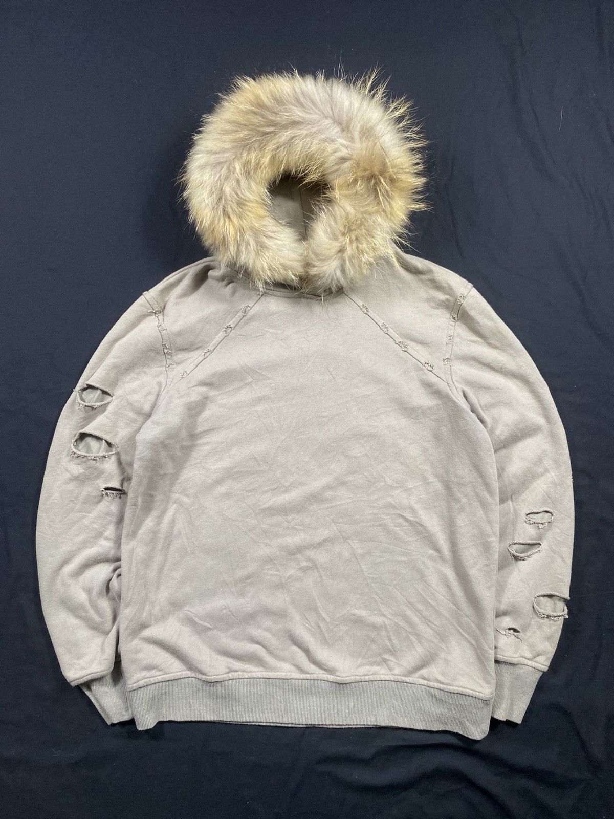 Hysteric Glamour Distressed APP Fur Hoodie lgb style Size US XL / EU 56 / 4 - 1 Thumbnail