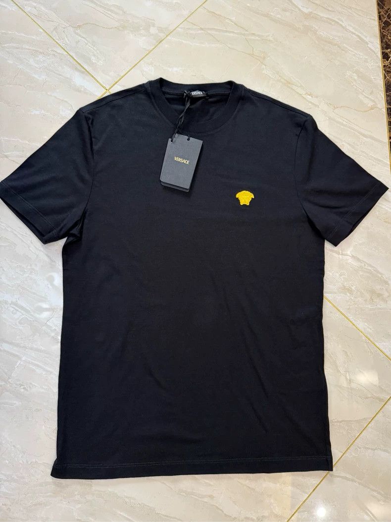 Versace Versace Men's T-shirts Size US M / EU 48-50 / 2 - 1 Thumbnail