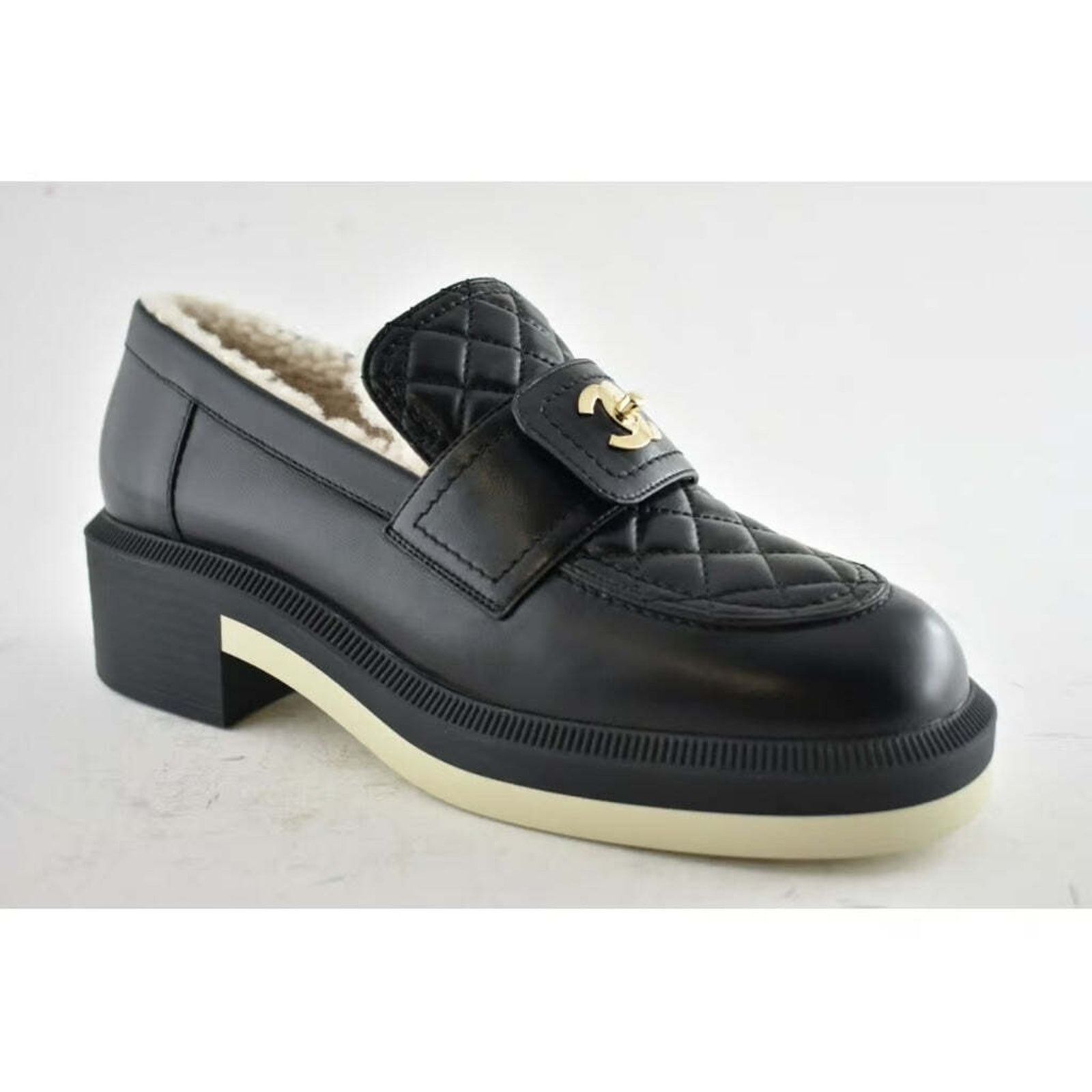 Chanel 21B Quilted Turnlock CC Shearling Fur Mule Flat Loafer 42 Size US 12 / IT 42 - 3 Thumbnail