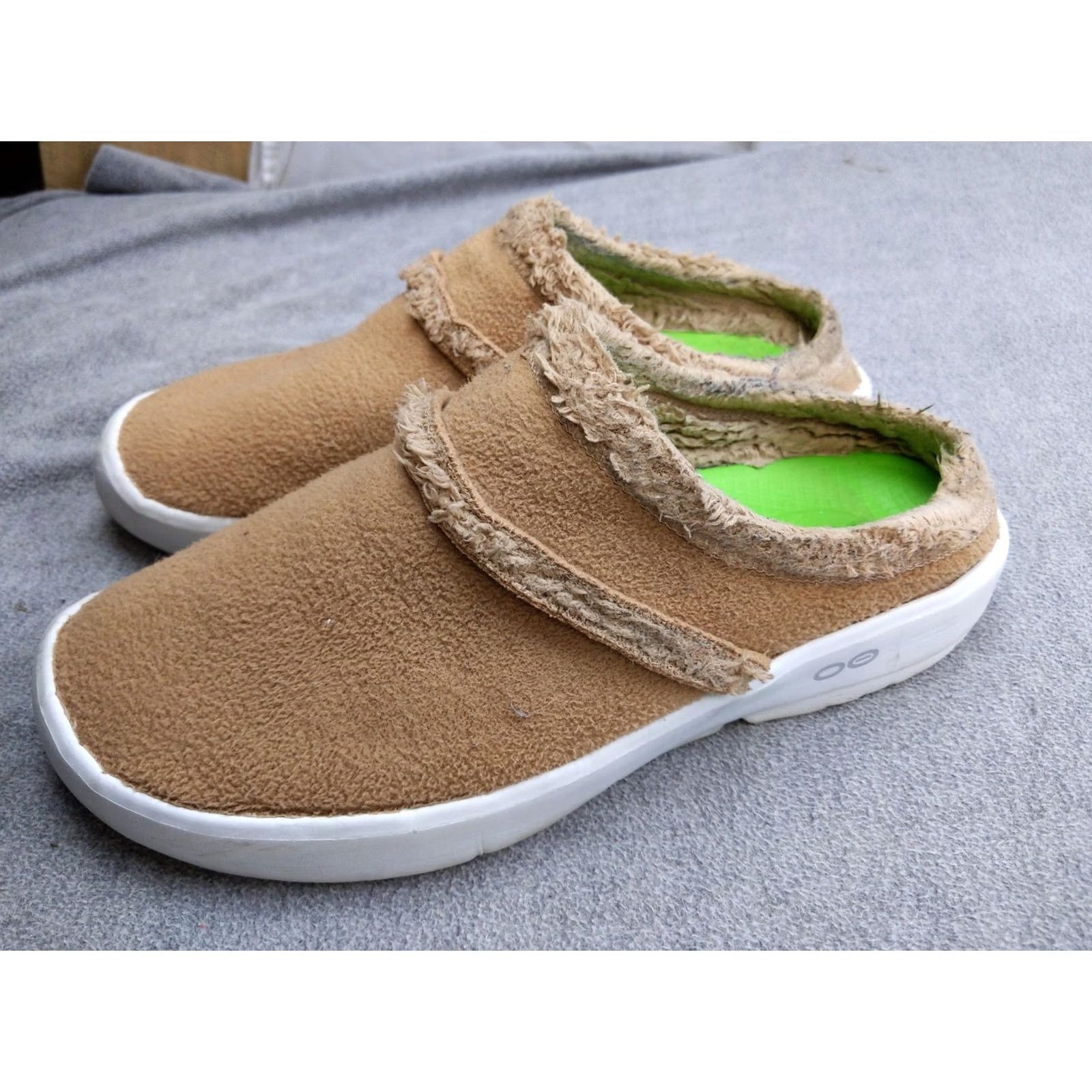 Vintage OOFOS Mens Slipper Mule Brown Fleece Faux Fur Lining Comfort Winter Casual Slipper Men 10/43 M Size US M / EU 48-50 / 2 - 2 Thumbnail