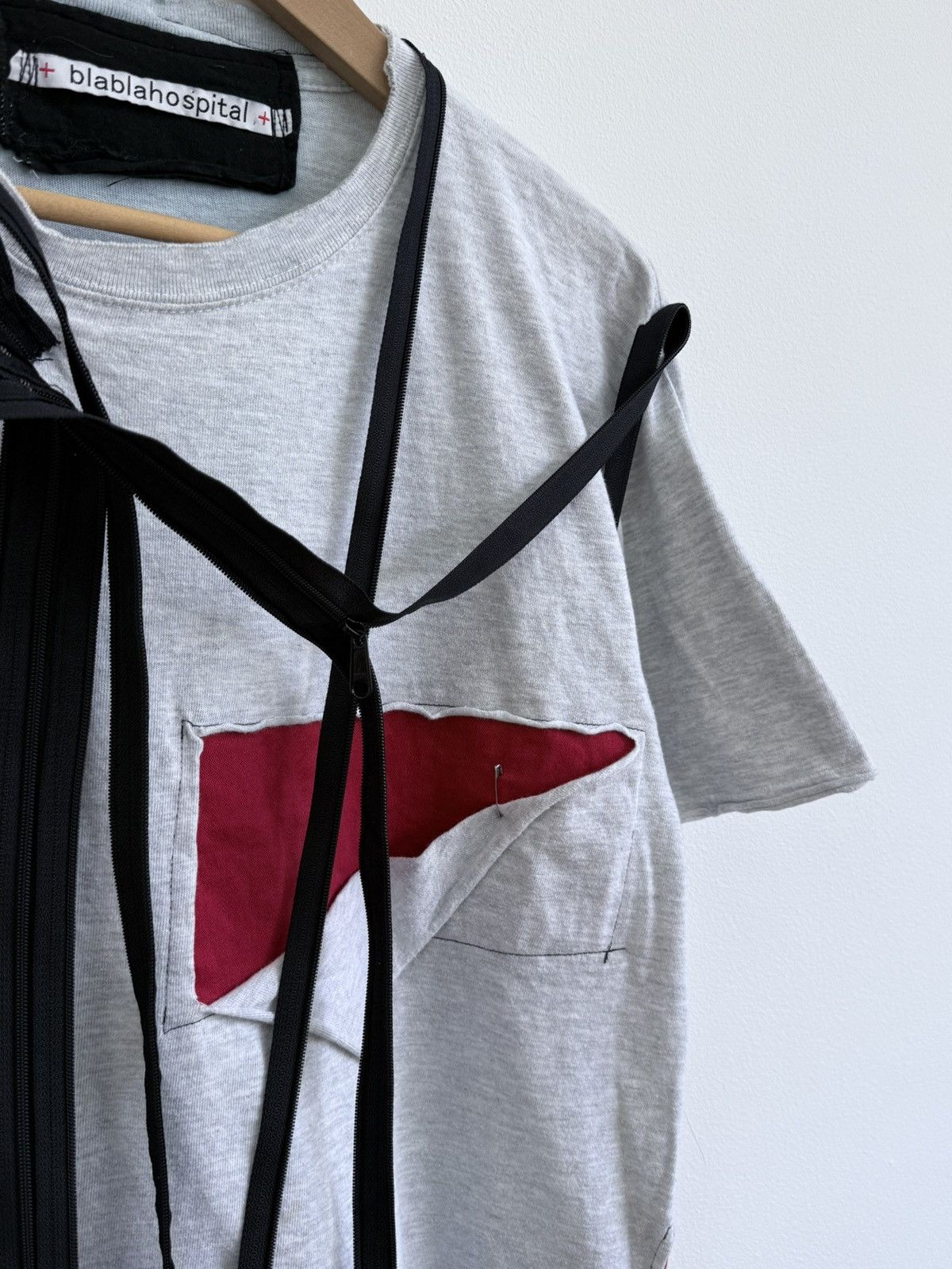 Japanese Brand Blablahospital Japanese Brand Zip Bondage Distressed T-Shirt Size US M / EU 48-50 / 2 - 3 Thumbnail