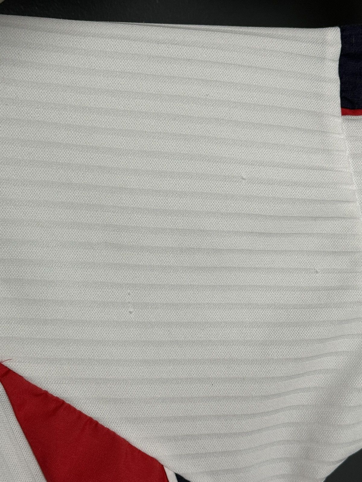 Umbro KIDS England National Team 97/99 Home Football Jersey Size US XS / EU 42 / 0 - 12 Thumbnail