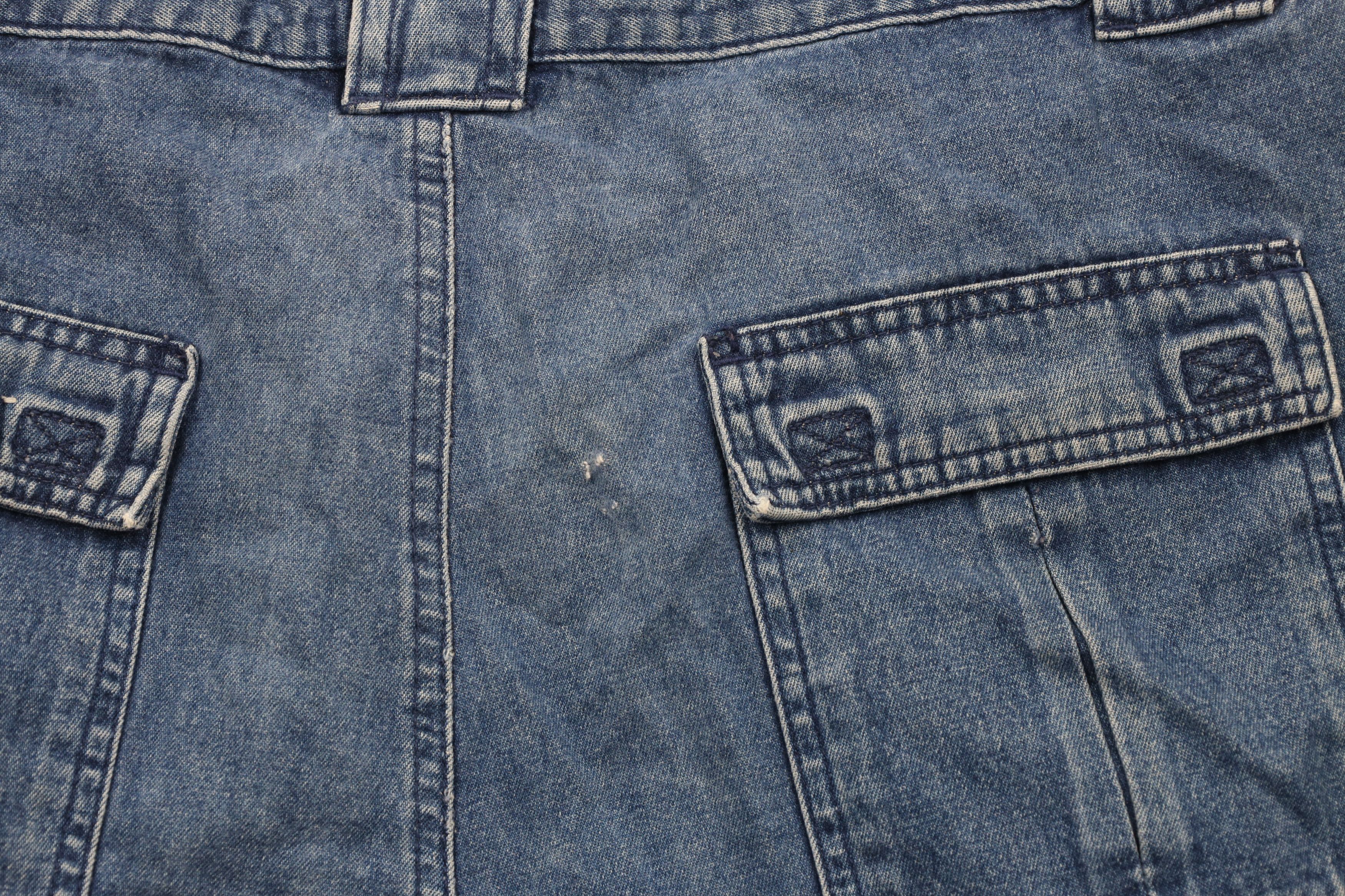 Vintage Vintage 90s Streetwear Above Knee Denim Cargo Shorts Jorts Size US 38 / EU 54 - 13 Thumbnail