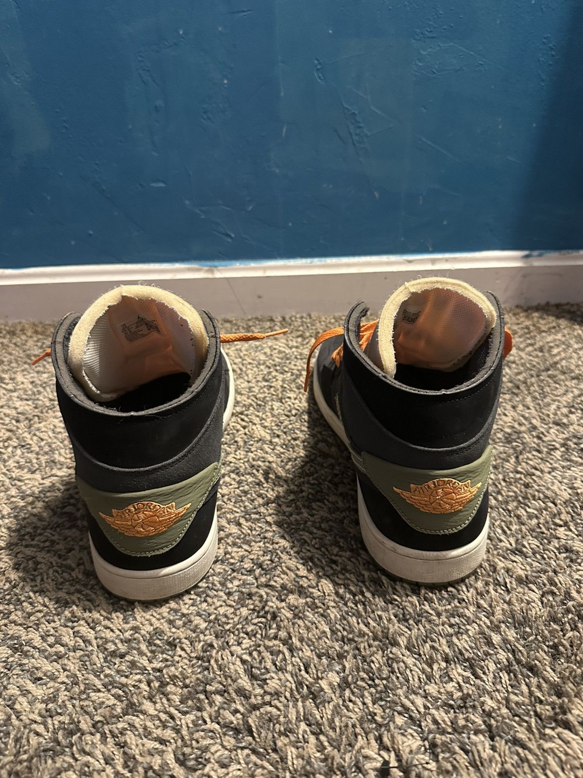 Jordan Brand Air Jordan 1 Mid SE Craft ‘Anthracite Light Olive’ Size US 13 / EU 46 - 5 Thumbnail