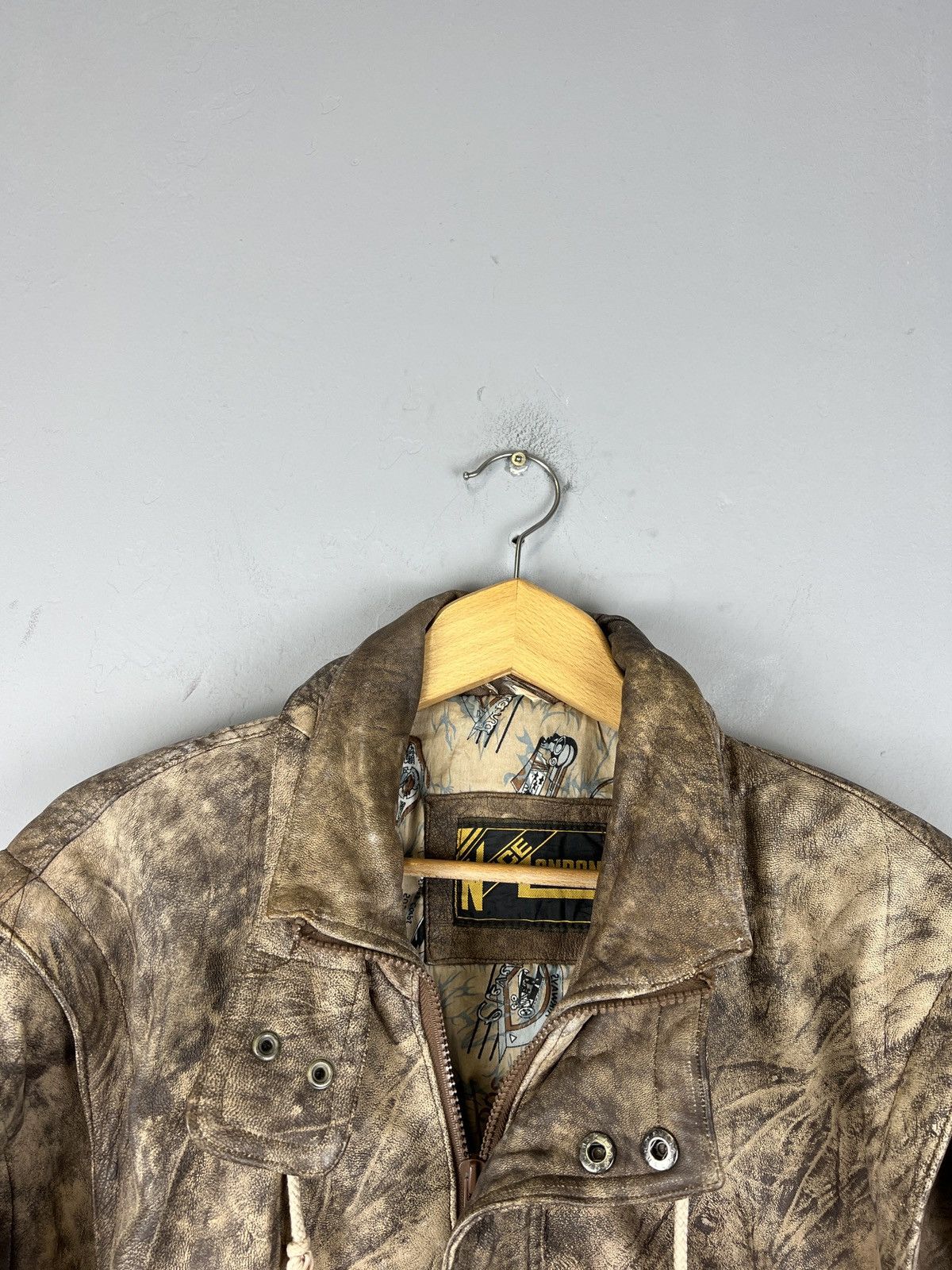 Vintage Vintage Multi pocket Camo Leather Jacket G2 style Size US L / EU 52-54 / 3 - 2 Thumbnail