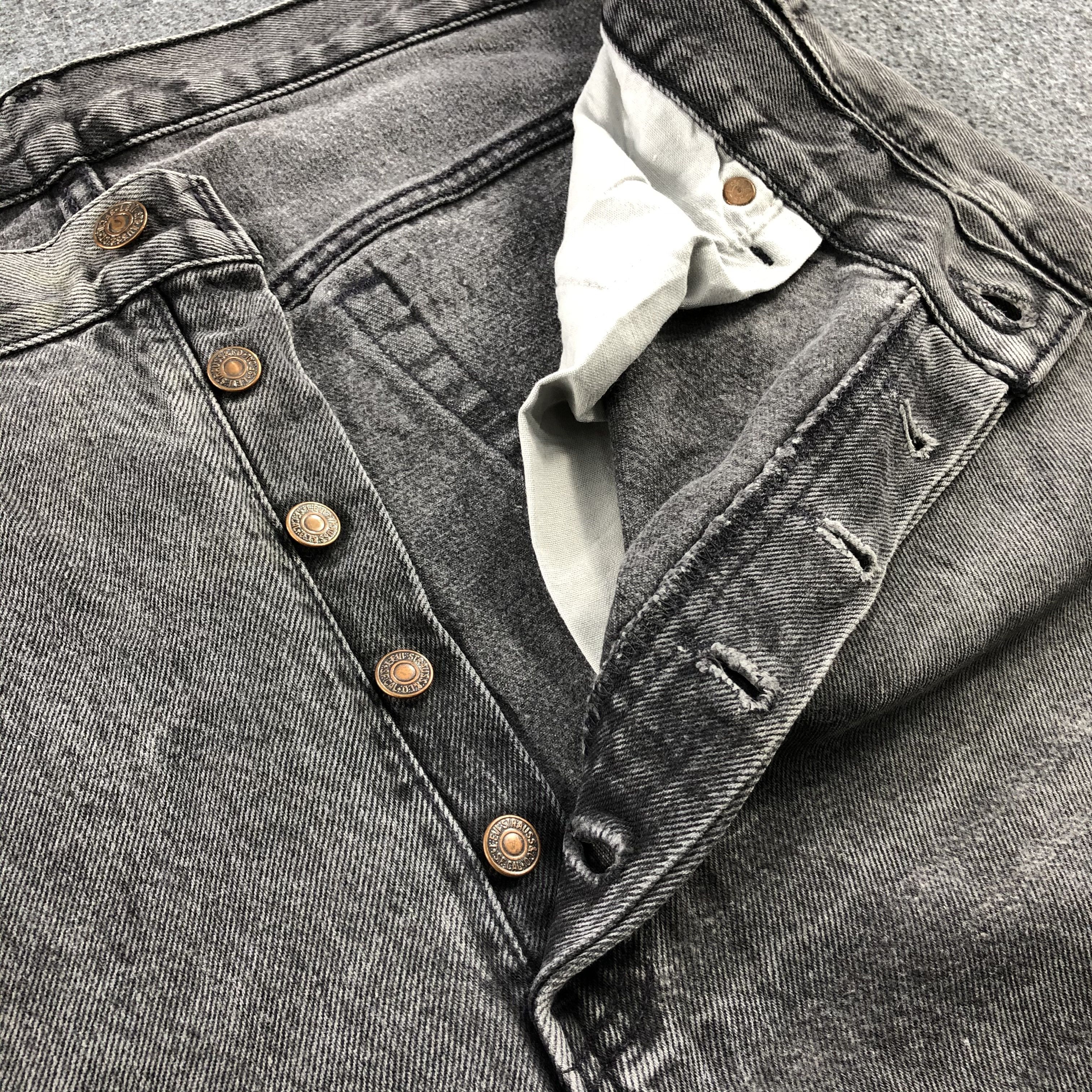 Levi's Vintage 90s Distress Levis 501 Jeans-J1455 Size US 38 / EU 54 - 10 Thumbnail