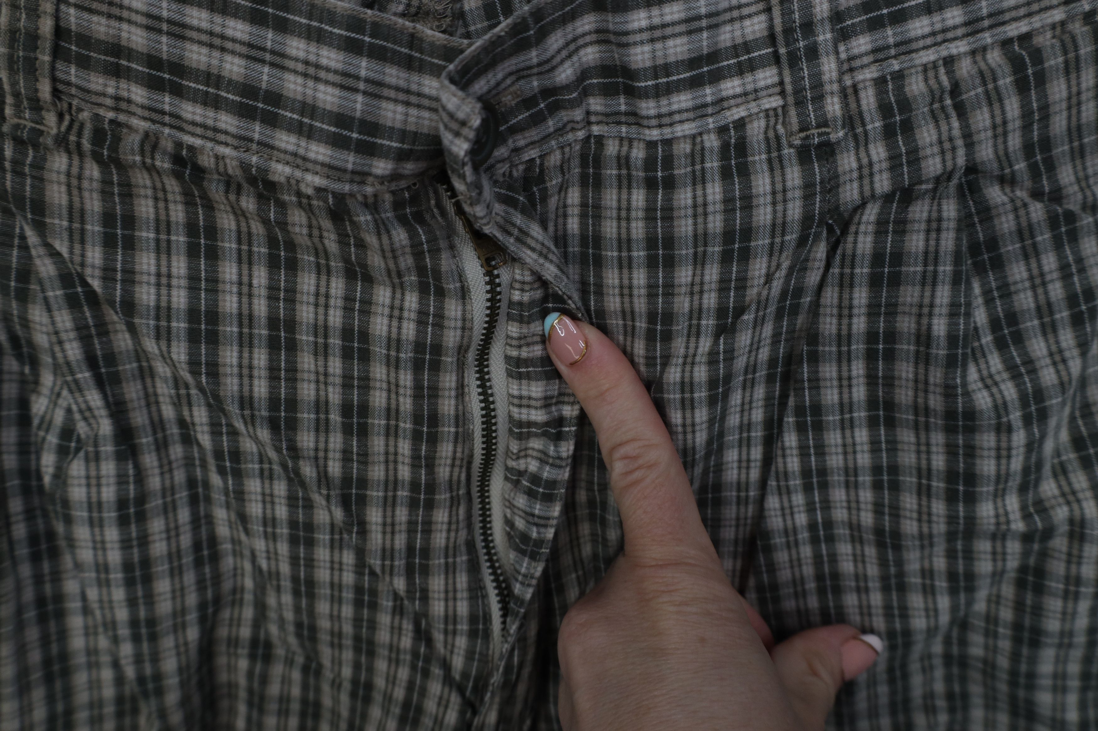 Vintage Vintage 90s Streetwear Fit Pleated Chino Shorts Plaid Size US 36 / EU 52 - 5 Thumbnail