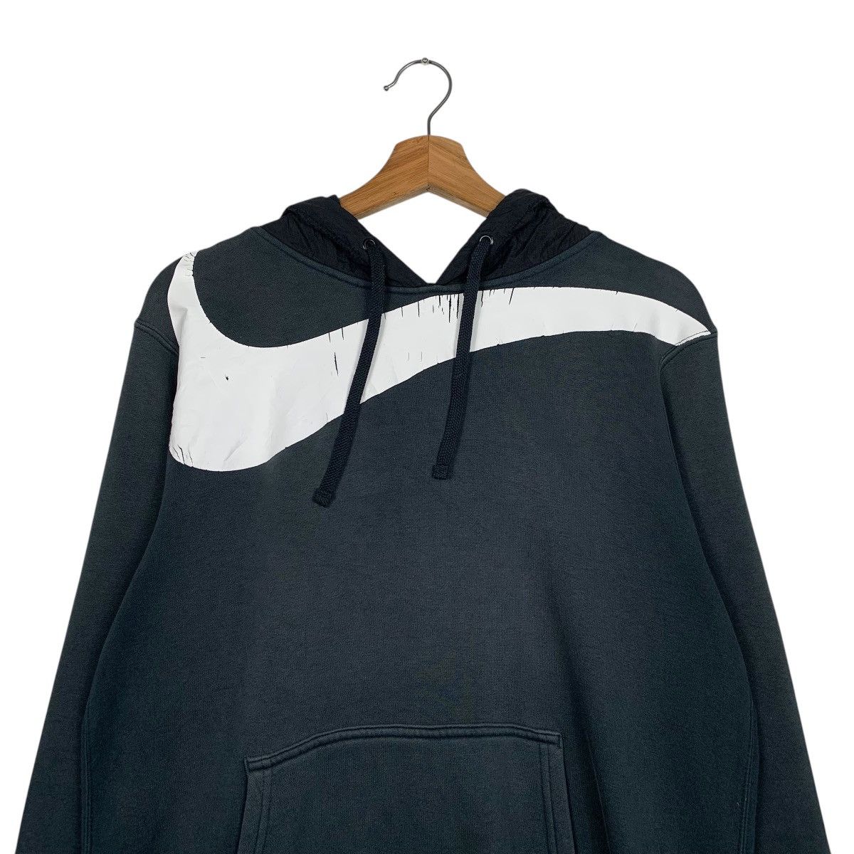 Nike Vintage Nike Swoosh Big Logo Pullover Hoodie Size US L / EU 52-54 / 3 - 11 Thumbnail