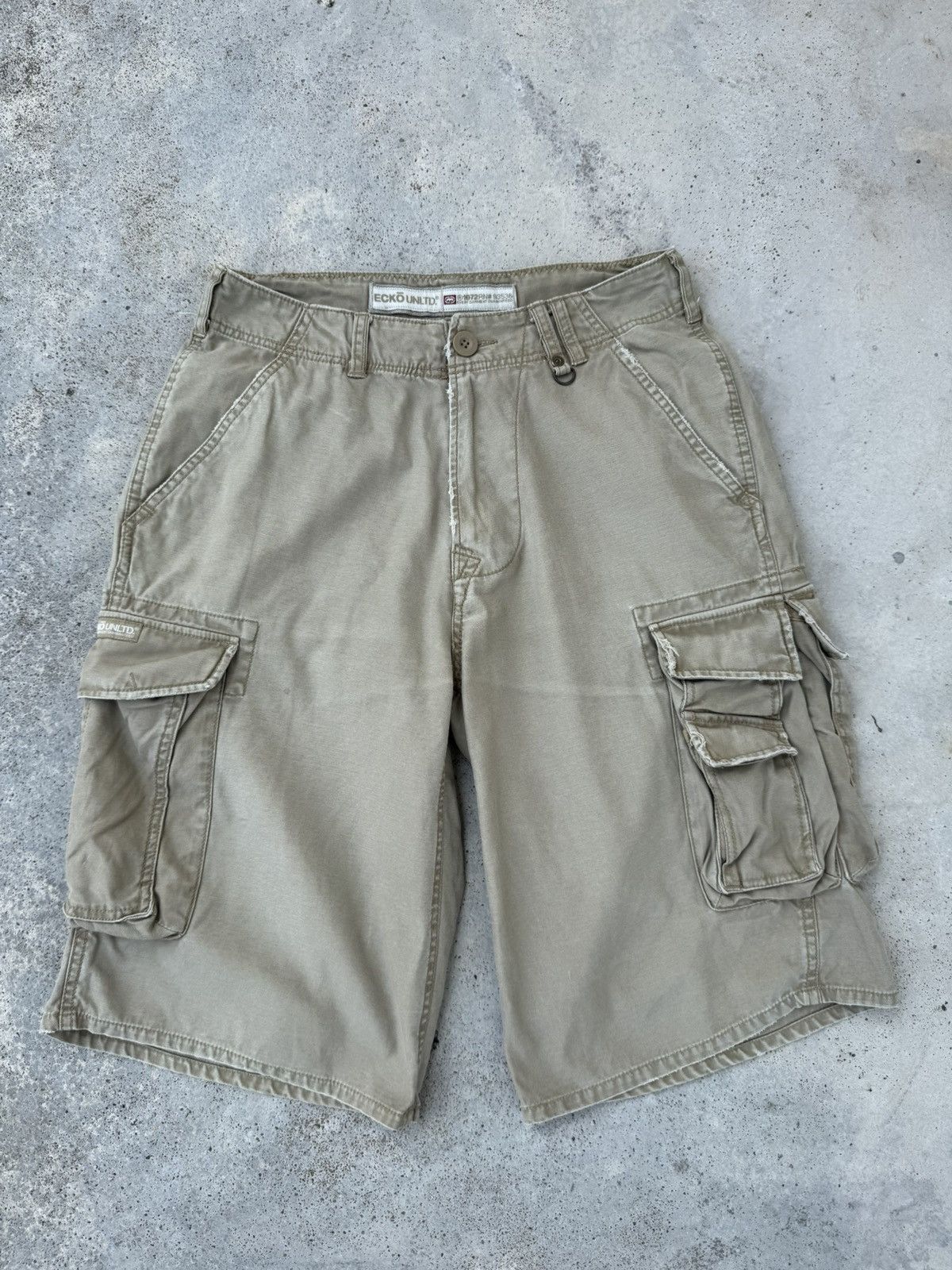 Ecko Unltd. 2000s Ecko Unlimited Multipocket y2k Cargos Short Size US 30 / EU 46 - 1 Thumbnail