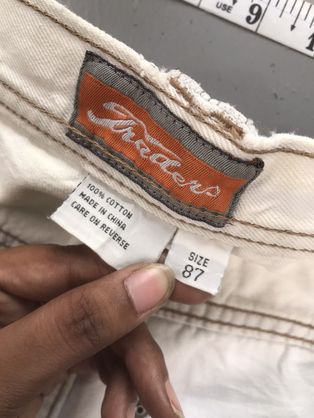 Vintage Vintage traders off white big pocket denim jort Size US 33 - 7 Thumbnail