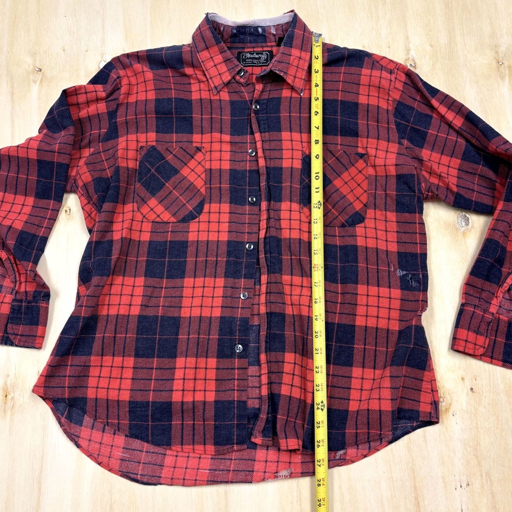 Vintage VINTAGE Hadway Flannel Shirt Mens Large Red Plaid Long Sleeve Button Up Distress Size US L / EU 52-54 / 3 - 5 Thumbnail