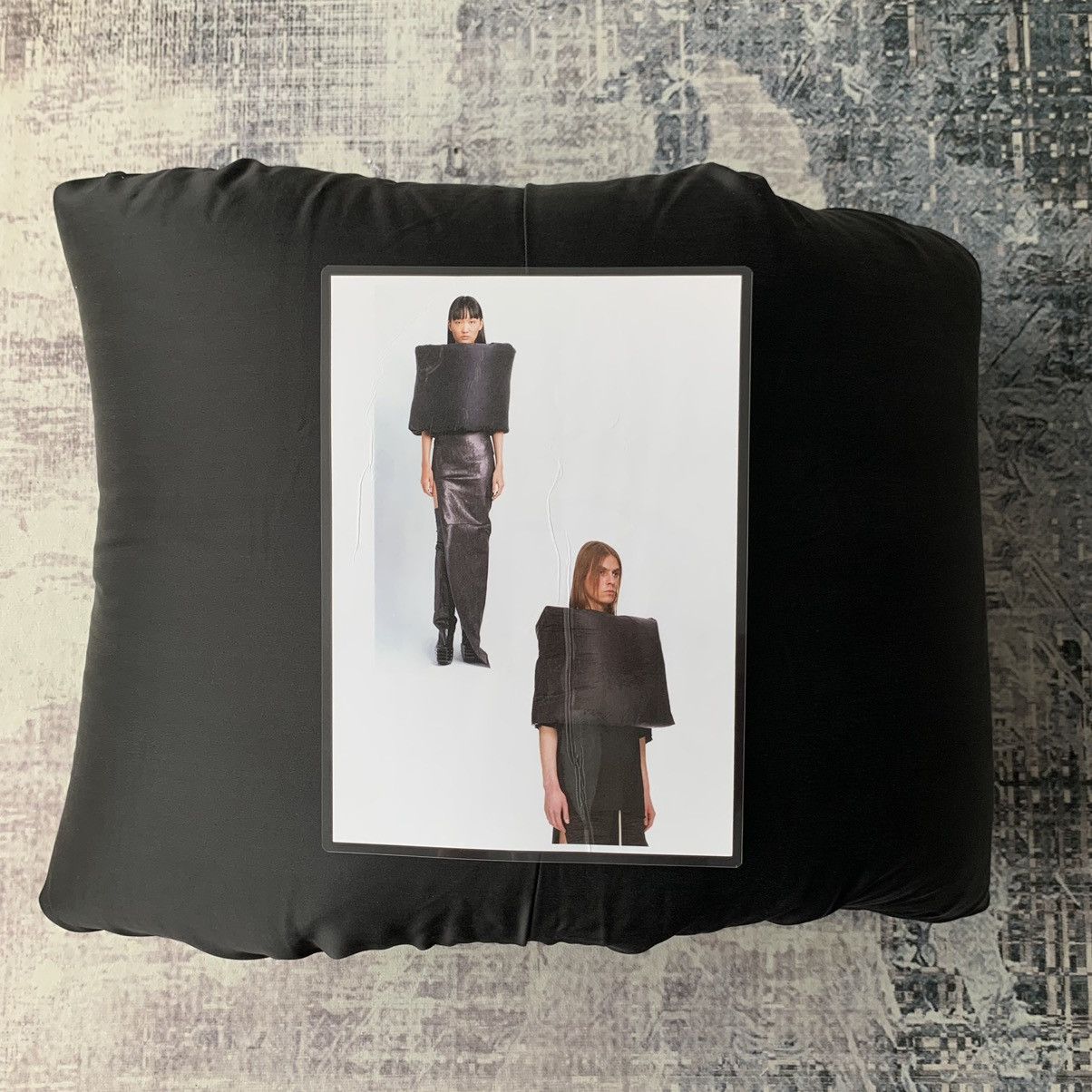 Rick Owens 2023 Rick Owens Silk Donut Cowl Size US L / EU 52-54 / 3 - 12 Thumbnail
