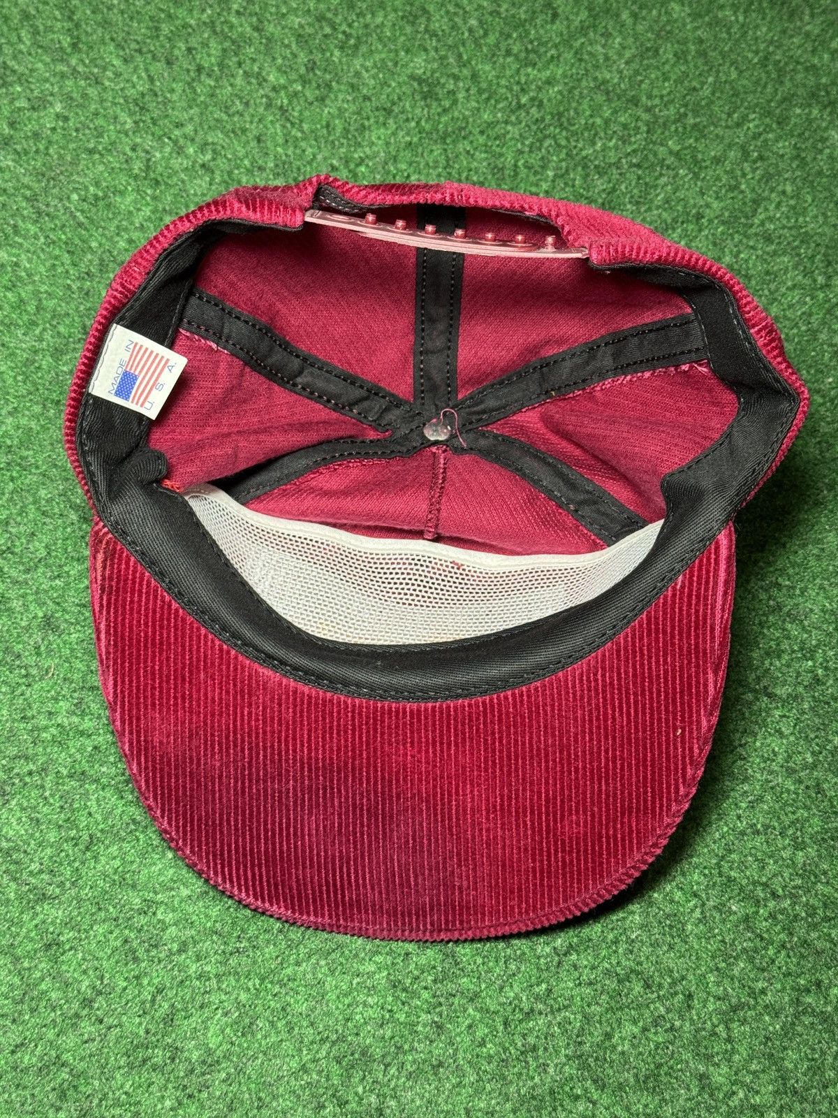 Vintage Vintage 80s Wisconsin Red Corduroy Cow Farmer Snapback Hat Size ONE SIZE - 7 Thumbnail