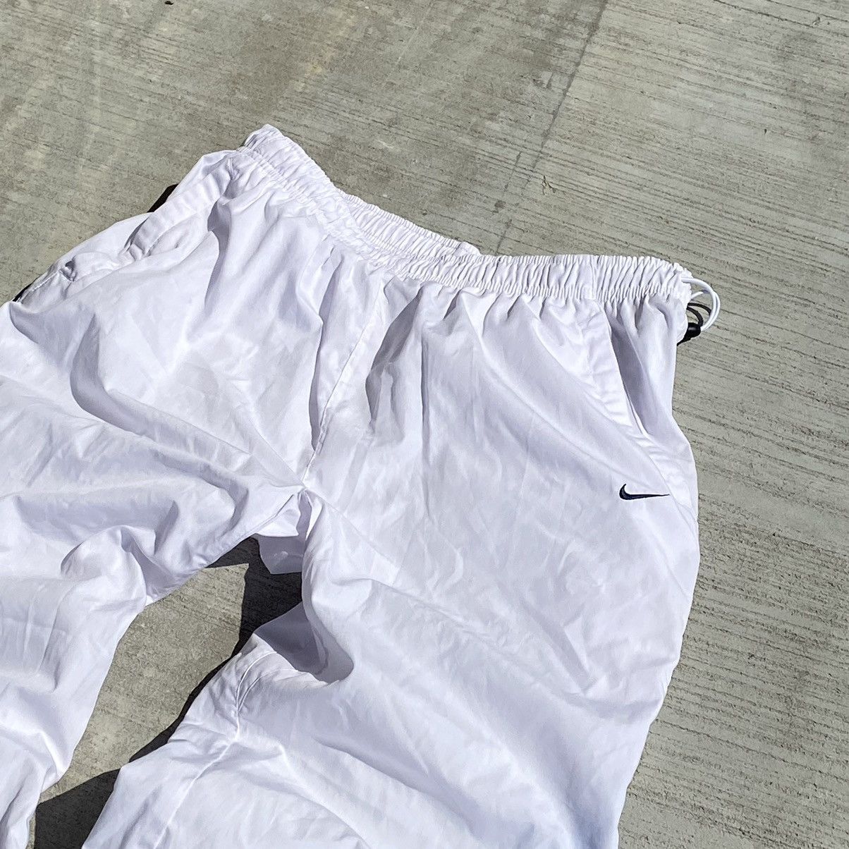 Nike × Vintage Nike Vintage Rare Shorts Size US 36 / EU 52 - 2 Thumbnail