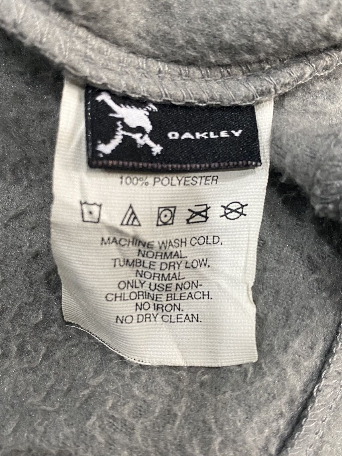 Oakley OAKLEY Light Zipper Jacket (XL) Size US XL / EU 56 / 4 - 21 Thumbnail