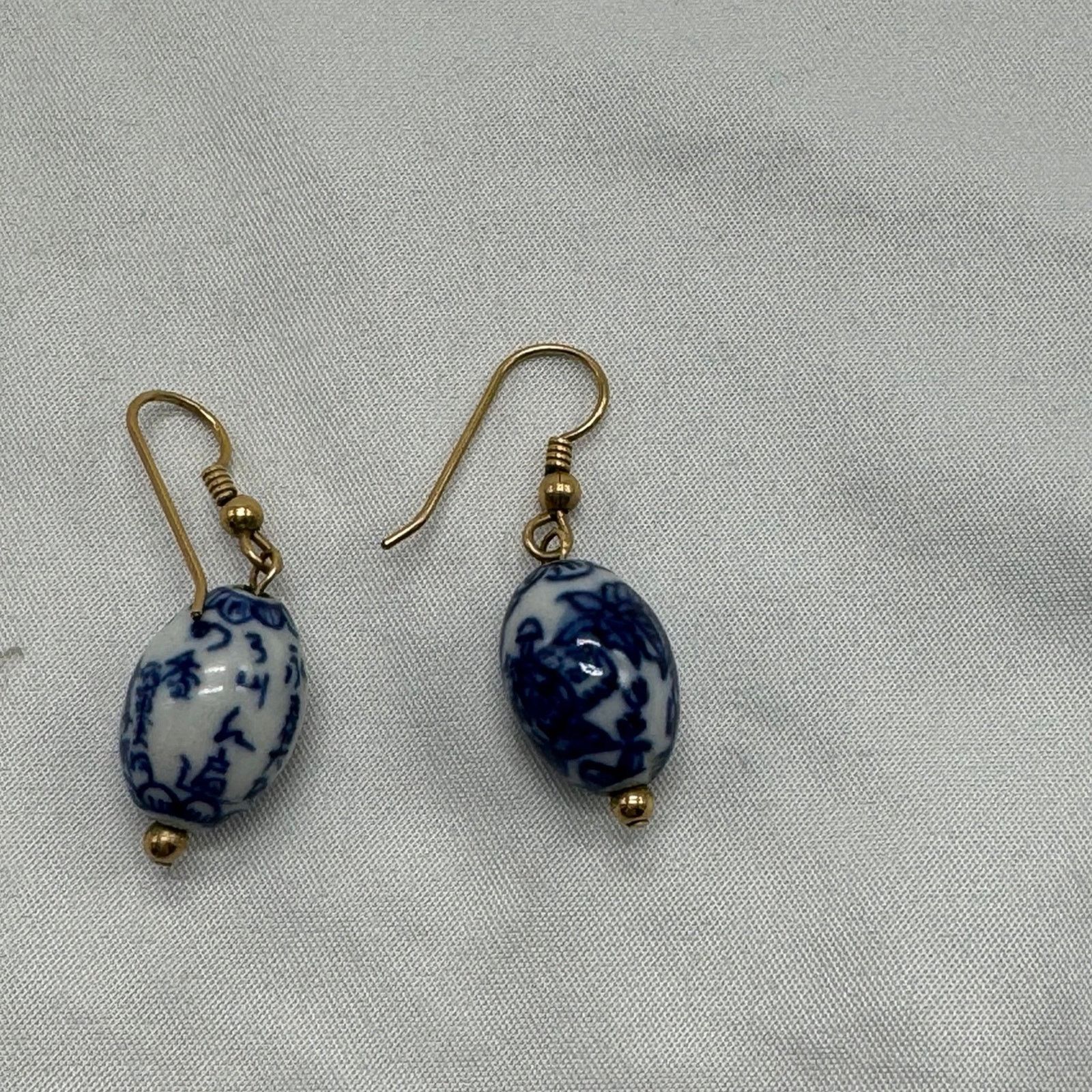 NBDN Nobrandedon VTG porcelain blue and white earrings Size ONE SIZE - 3 Thumbnail