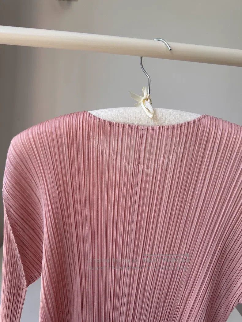 Issey Miyake Issey Miyake Pleated Long T-Shirt Pink Size L / US 10 / IT 46 - 6 Thumbnail
