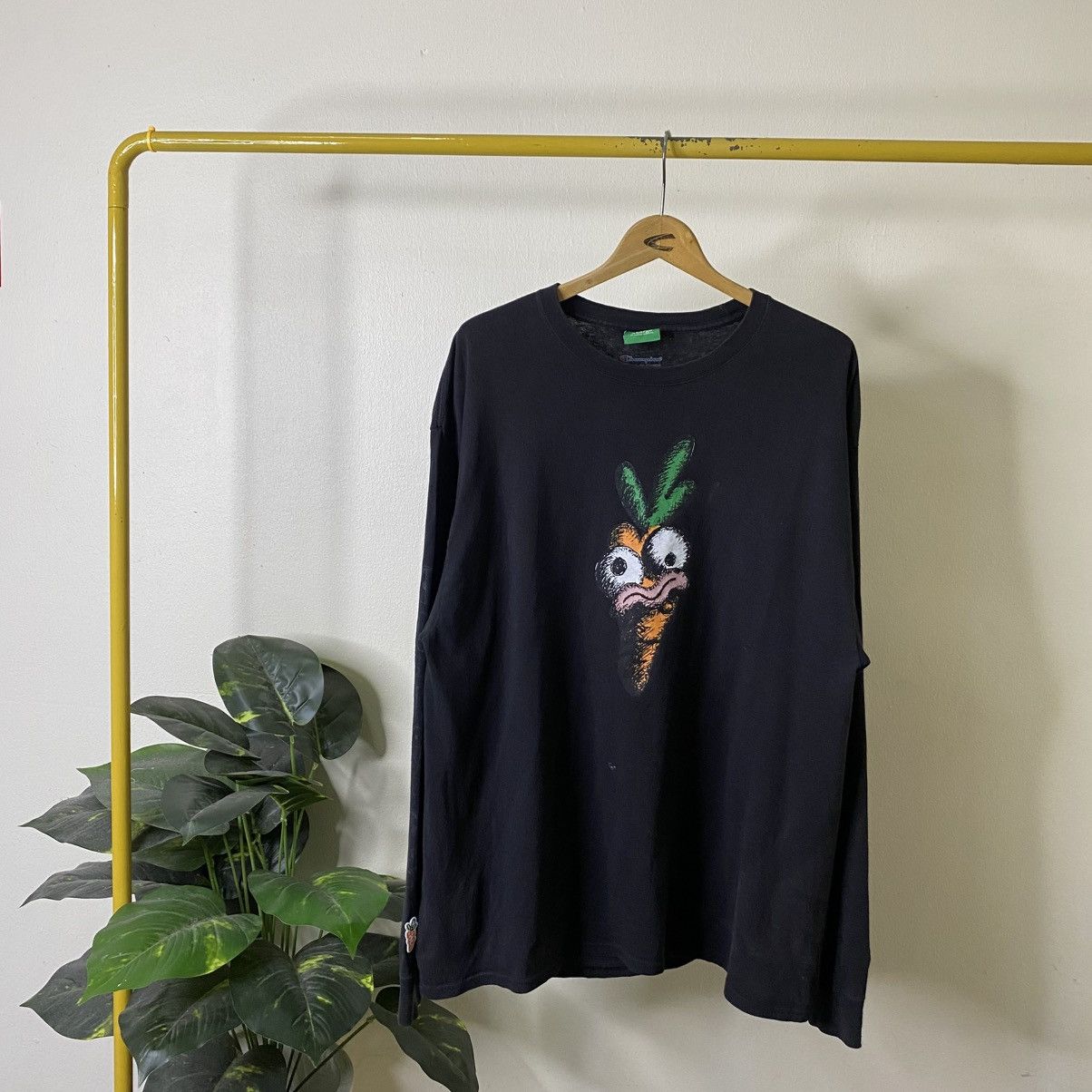 Carrots by Anwar Carrots × Champion Anwar Carrots x Champion Collaboration Streetwear LS Tshirt Size US XL / EU 56 / 4 - 1 Thumbnail