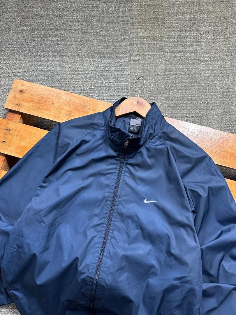 Nike VINTAGE NIKE Y2K SMALL SWOOSH WINDBREAKER Size US XL / EU 56 / 4 - 3 Thumbnail
