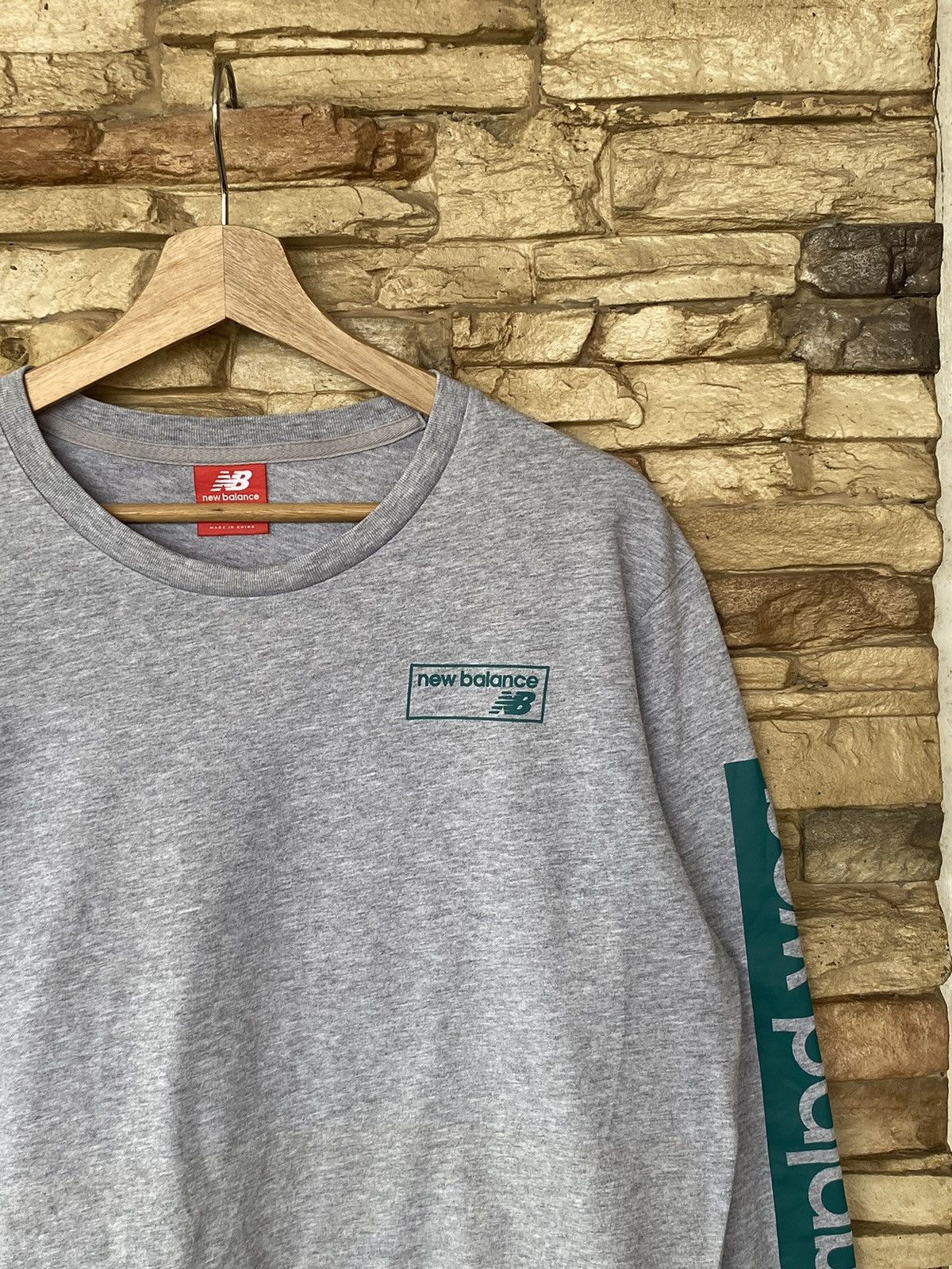 New Balance New Balance Long Sleeve Tshirt Size US L / EU 52-54 / 3 - 4 Thumbnail