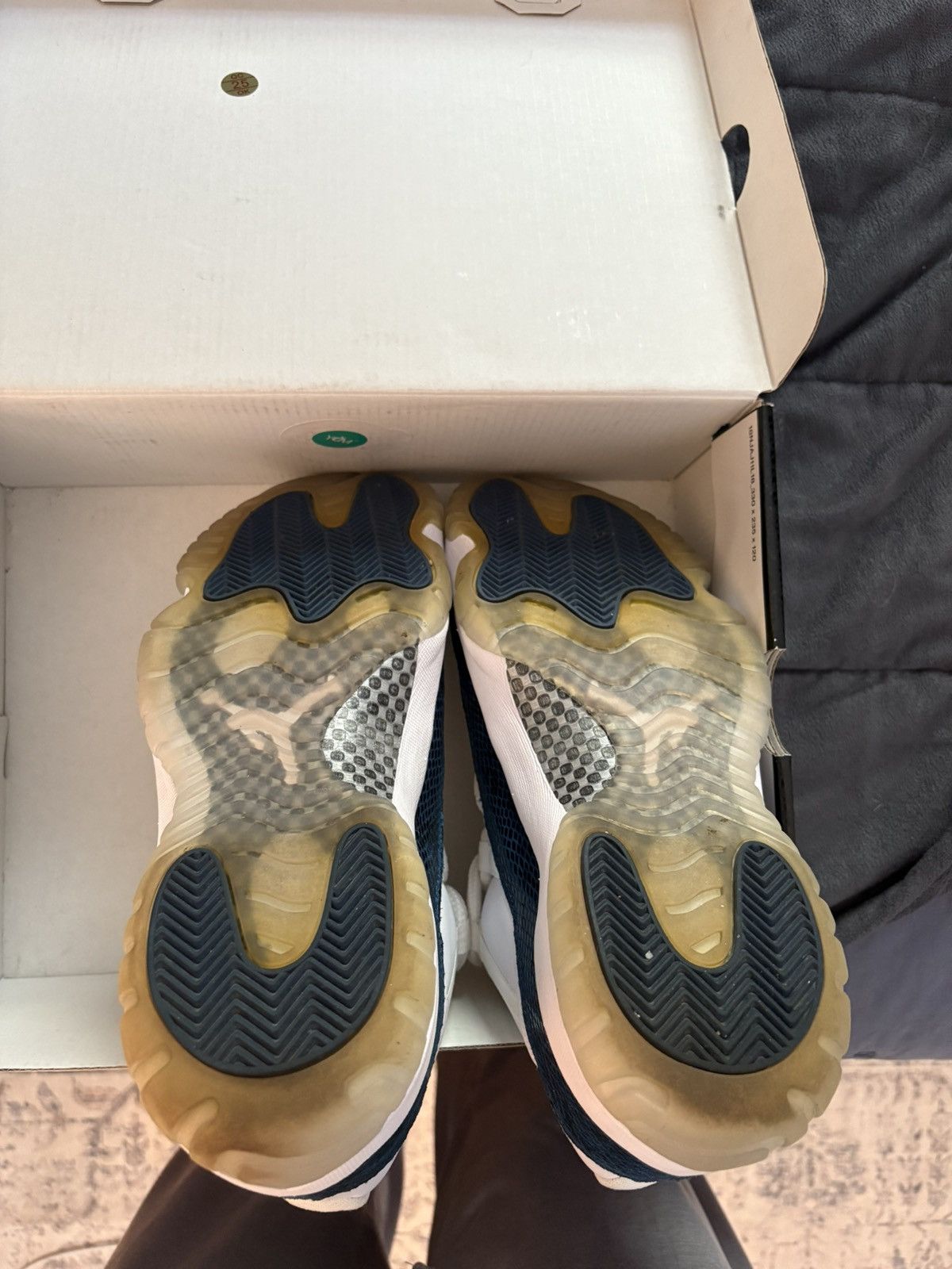 Jordan Brand Jordan 11 Low Snakeskin Size US 11 / EU 44 - 4 Thumbnail
