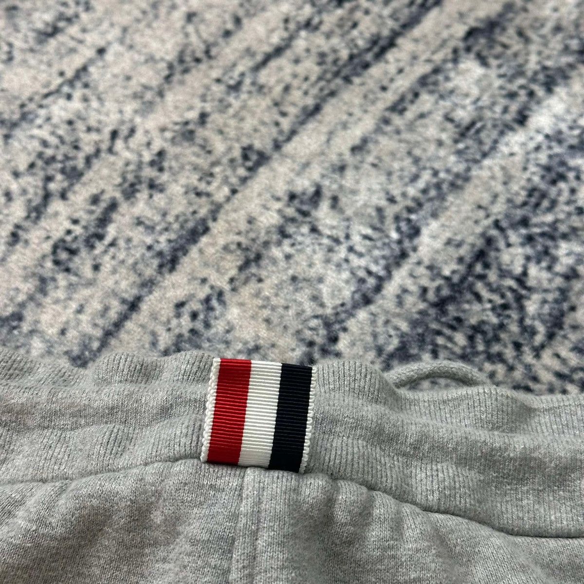 Thom Browne THOM BROWNE 4BAR SHORT PANTS Size US 42 / EU 58 - 8 Thumbnail