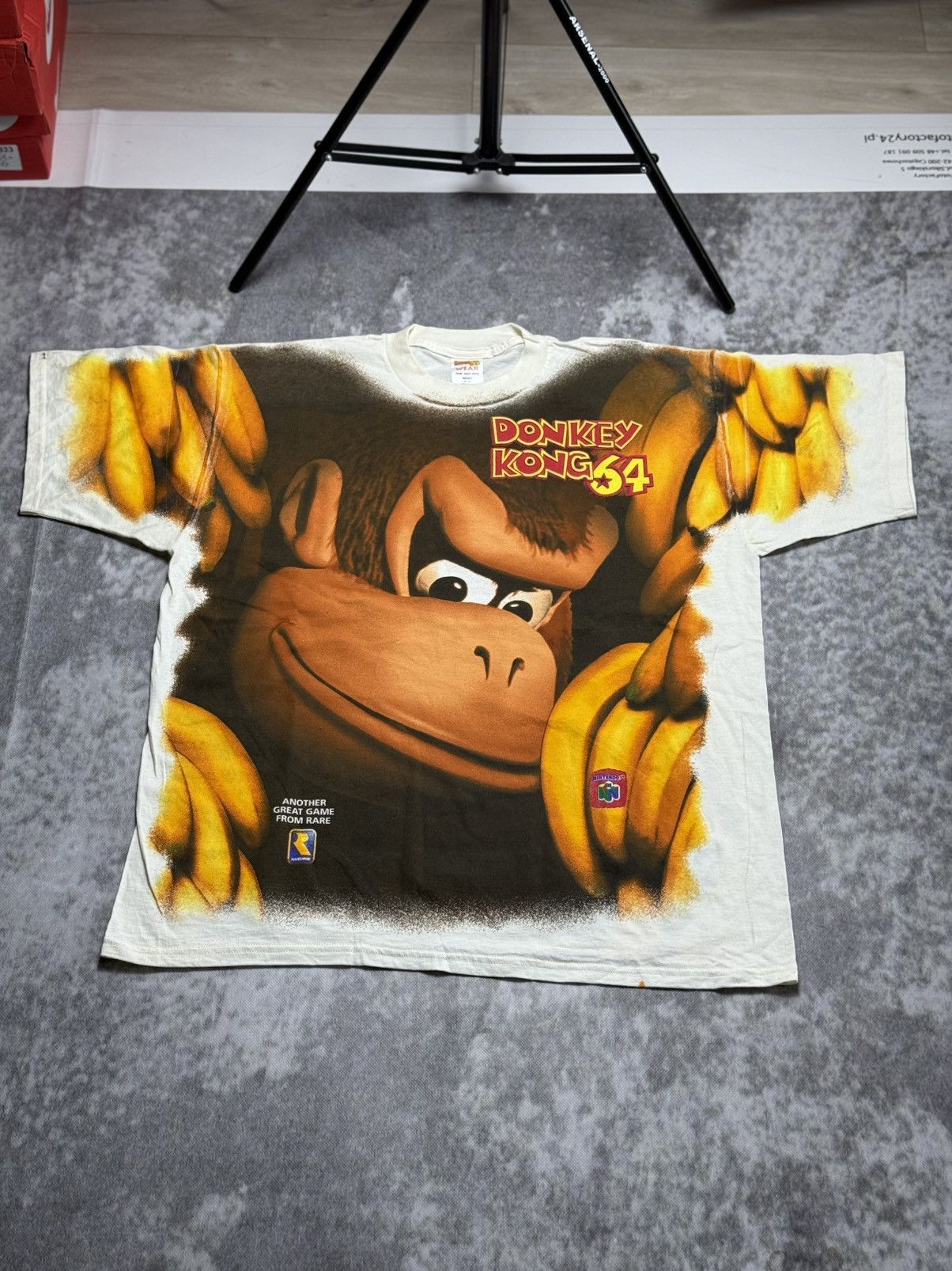 Nintendo Vintage Donkey Kong 64 AOP Tee Nintendo Rare 90s Size US XL / EU 56 / 4 - 1 Thumbnail