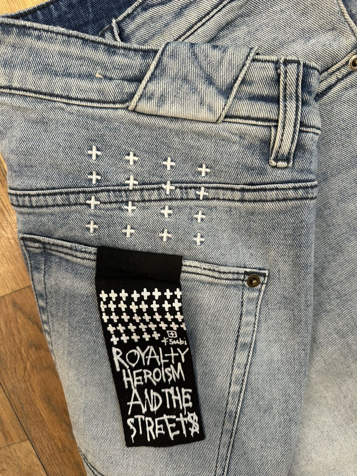 Ksubi Ksubi Knee Distress Blue Denim Jeans Size 34 Size US 34 / EU 50 - 4 Thumbnail