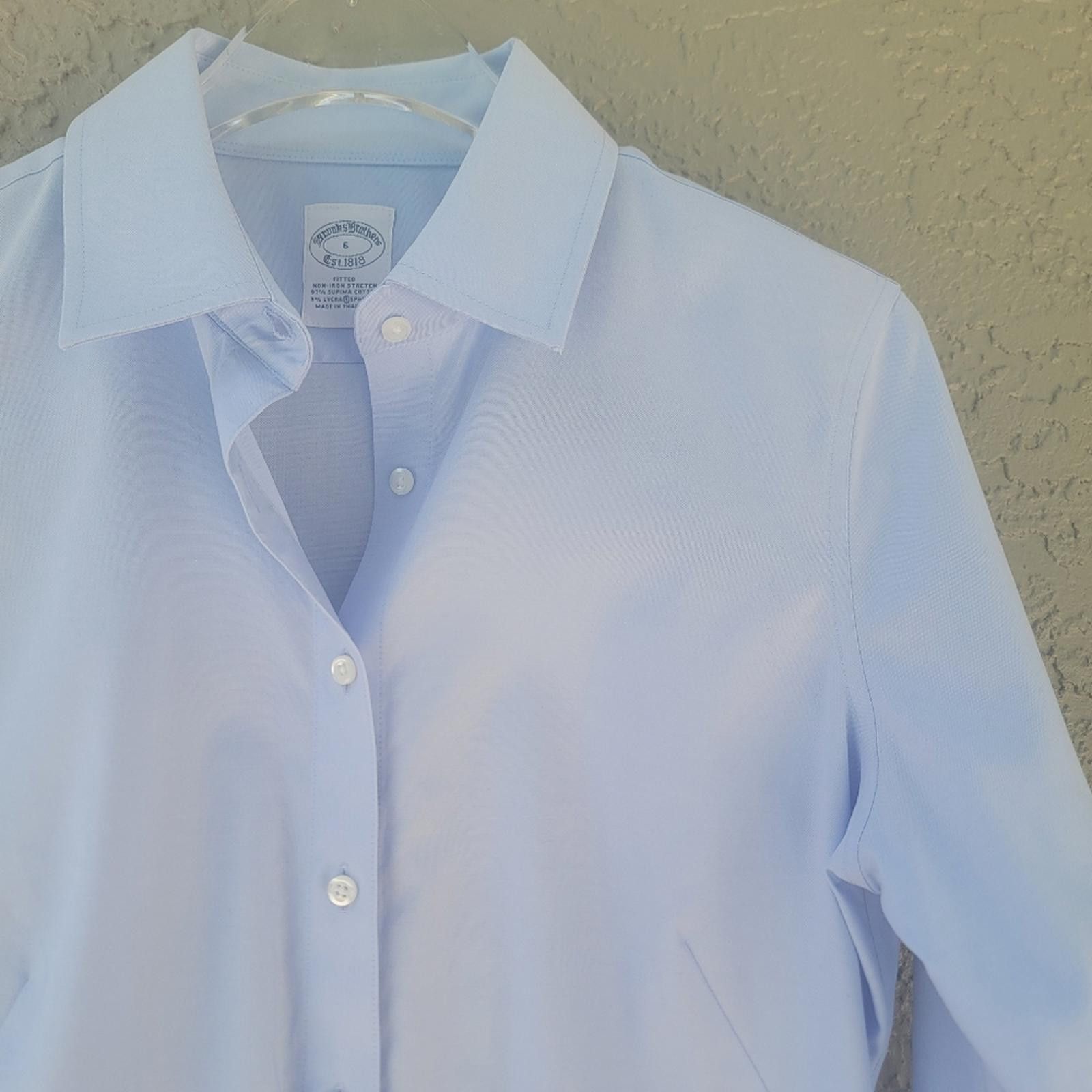 Brooks Brothers Brooks Brothers Light Blue Button Down Shirt Size M / US 6-8 / IT 42-44 - 8 Thumbnail