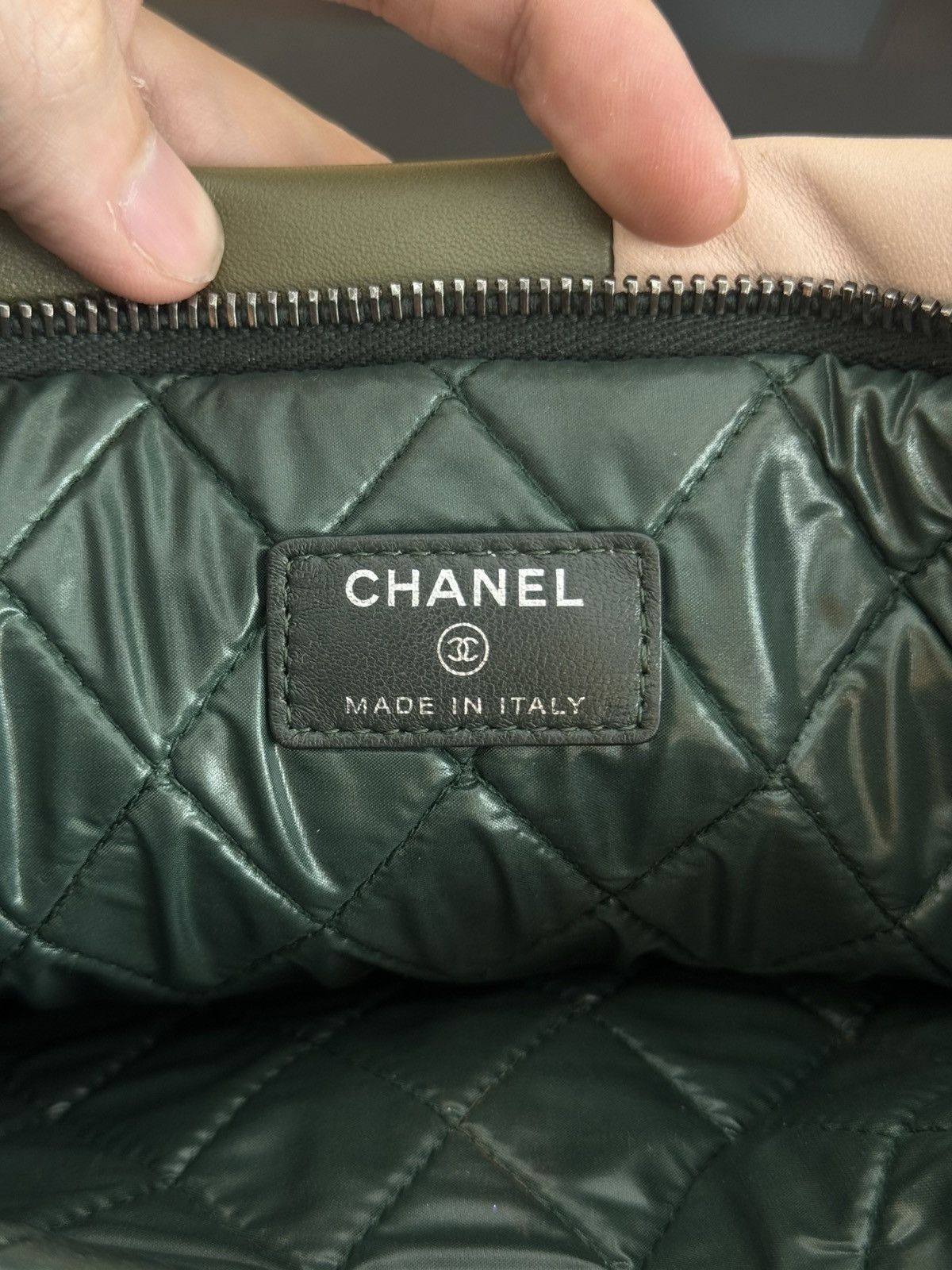 Chanel Chanel Olive & Multicolor Lambskin Patchwork O-Case Size ONE SIZE - 15 Thumbnail