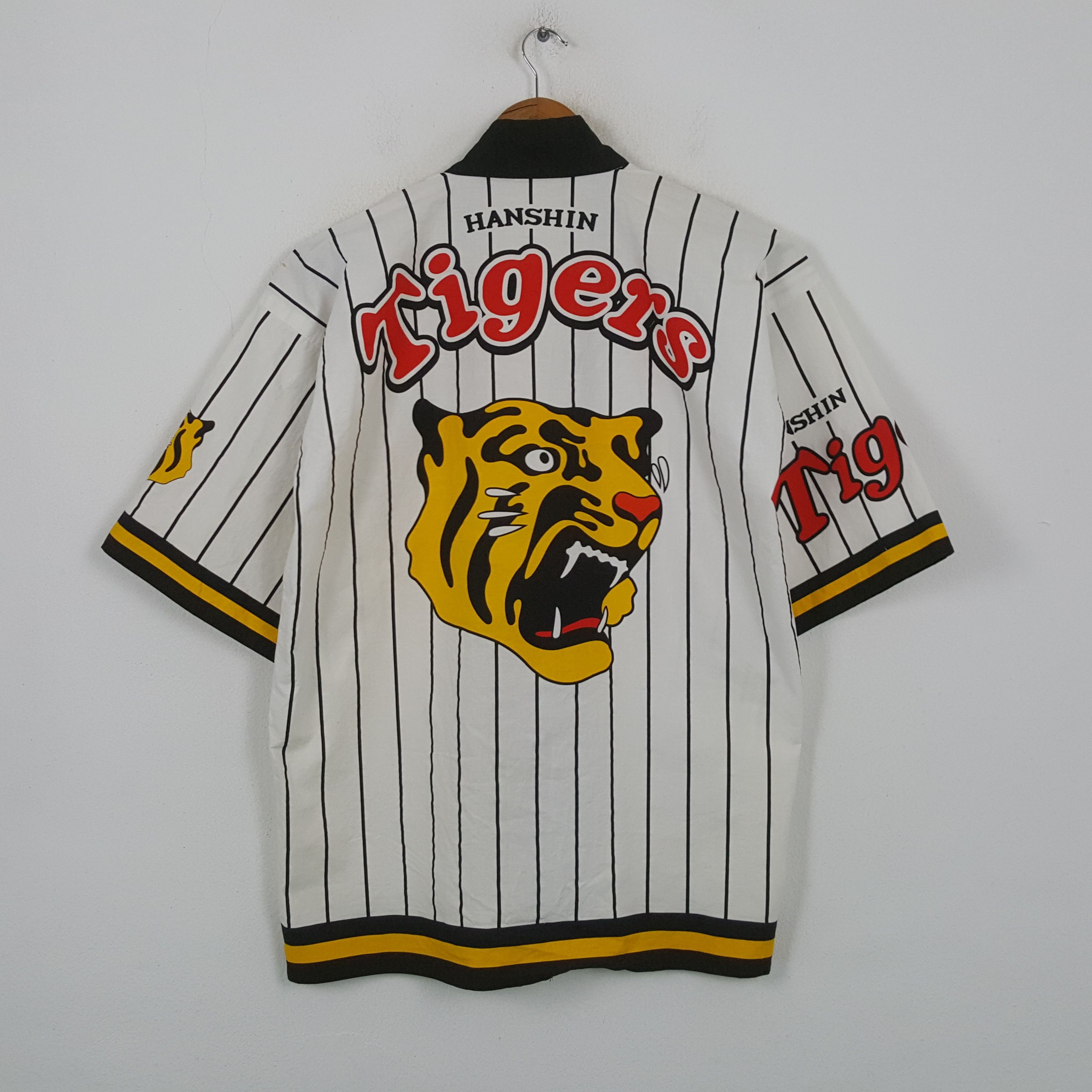 Japanese Brand Vintage Hanshin Tigers Japanese Baseball Team Kimono RR12 Size US L / EU 52-54 / 3 - 1 Thumbnail