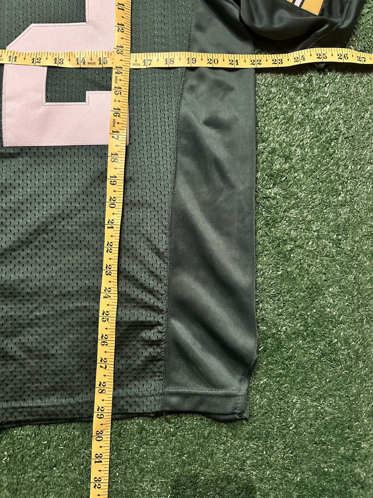 Nike NFL Green Bay Packers Aaron Rodgers Football Jersey Size M Size US M / EU 48-50 / 2 - 7 Thumbnail