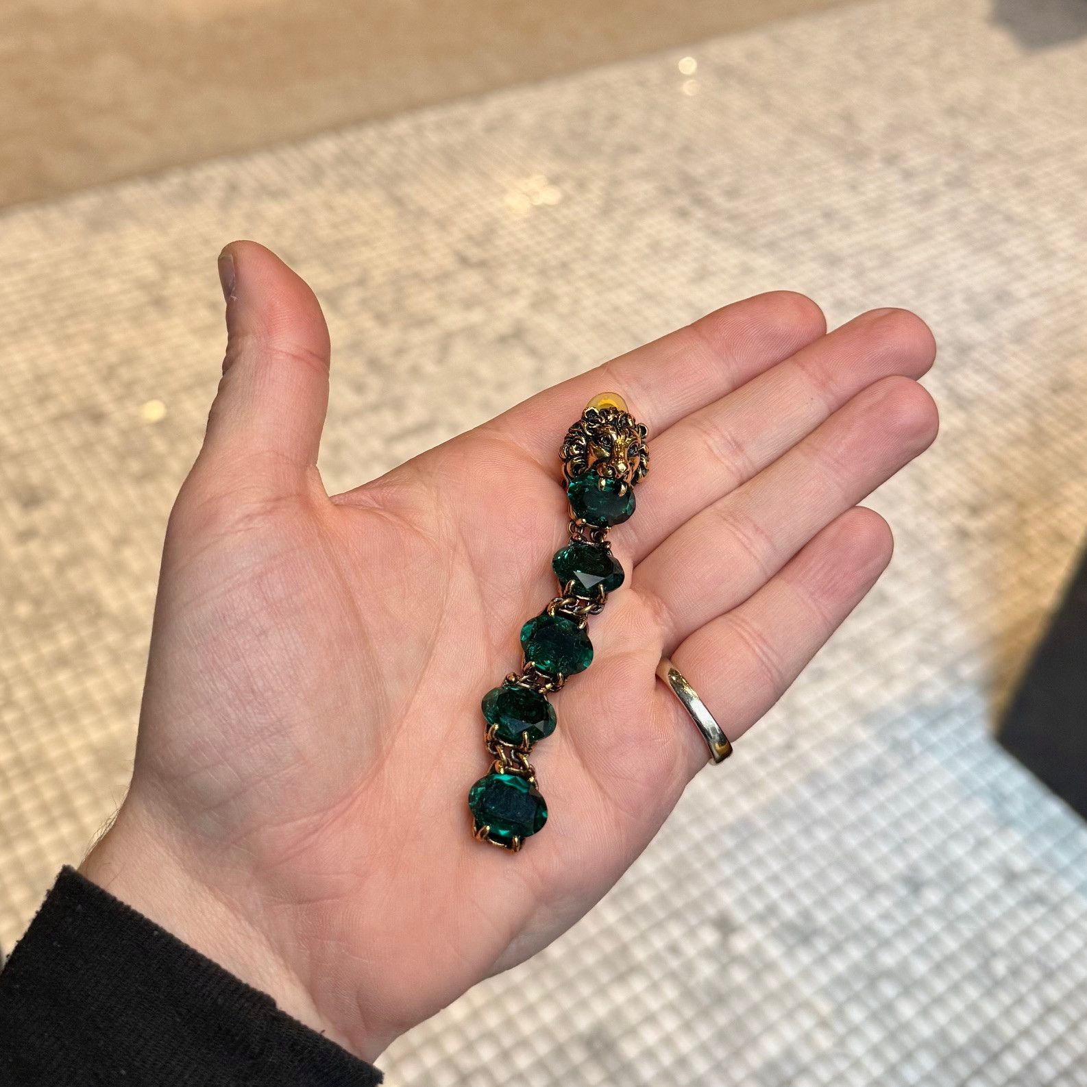 Gucci Gucci Lion Head Green Crystal Drop Clip-on Earrings Size ONE SIZE - 8 Thumbnail