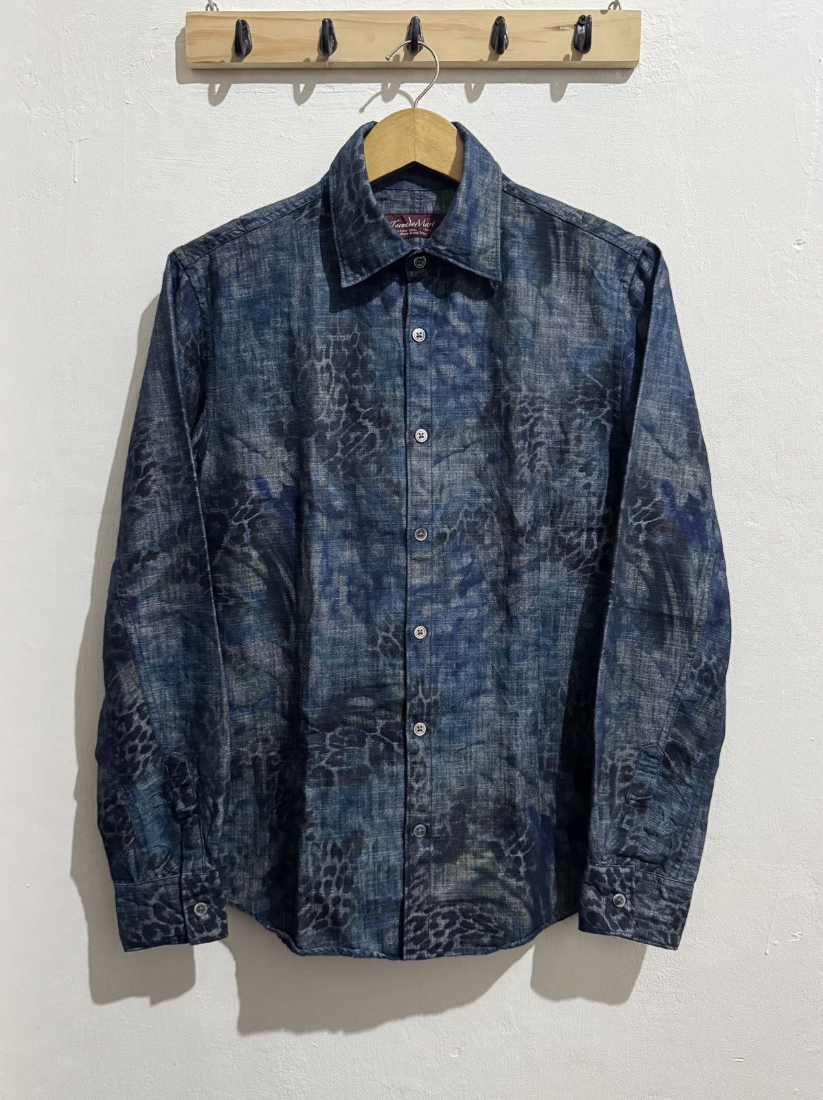 Tornado Mart 2000s Tornado Mart Leopard Pattern Ifsixwasnine Shirt Size US M / EU 48-50 / 2 - 1 Thumbnail