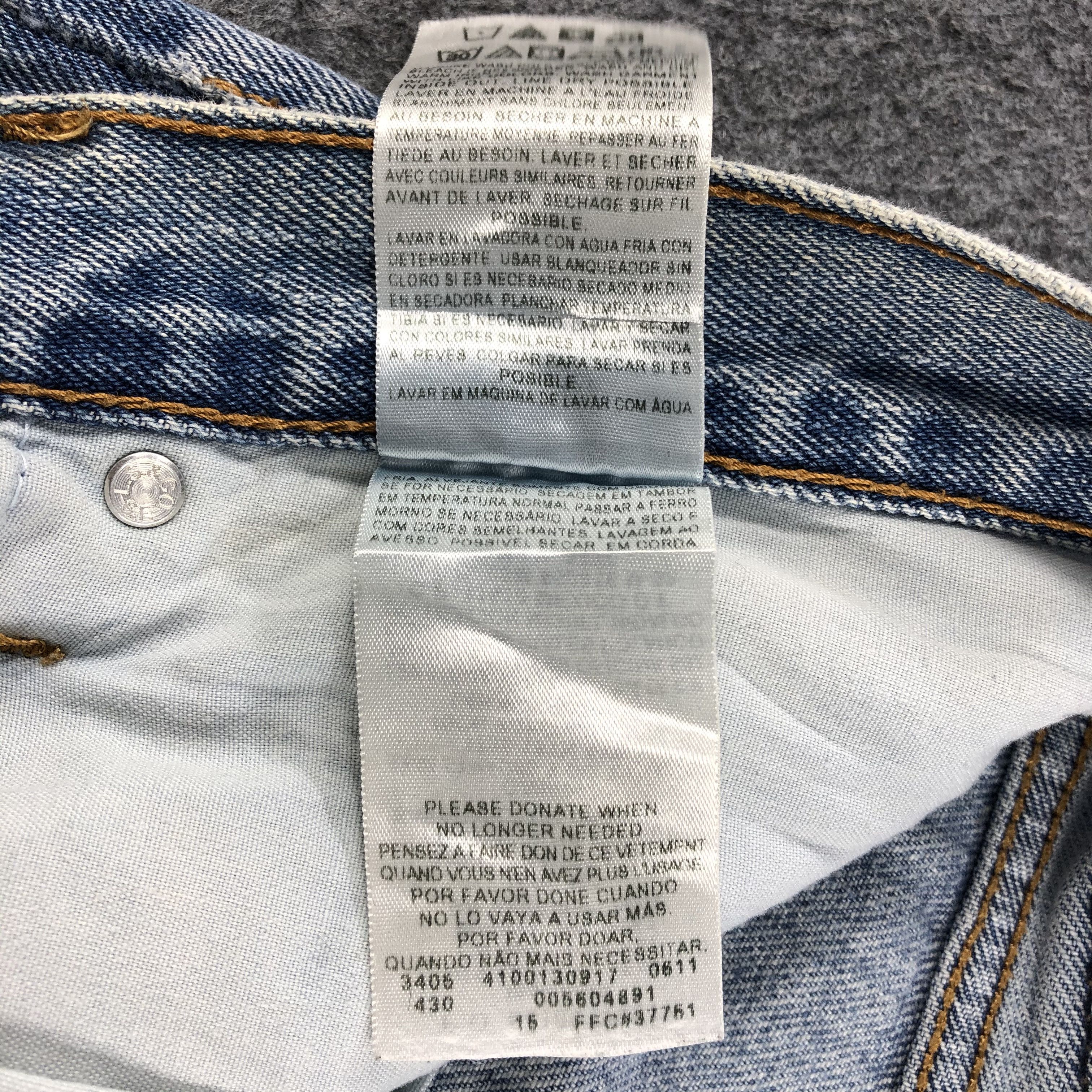 Levi's Vintage Blue Wash Levis 560 Jeans-J1680 Size US 39 - 12 Thumbnail