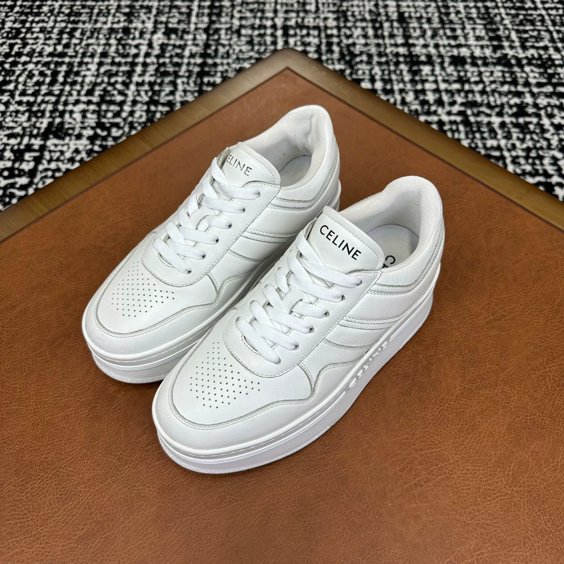 Celine Celine Leather White Lowtop Sneakers it_38 Women Size US 8 / IT 38 - 1 Thumbnail