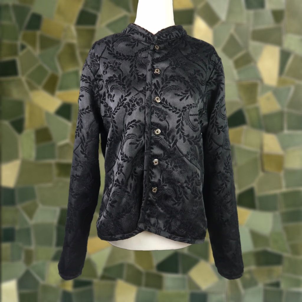 Vintage VINTAGE 90s black floral satin purple reversible jacket L Women Jacket Short Sleeve Button Fall Spring Casual Party/Cocktail 90s Womens Size L / US 10 / IT 46 - 1 Thumbnail